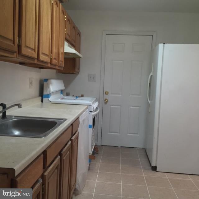 SPRING MEADOWS CONDO - Residential