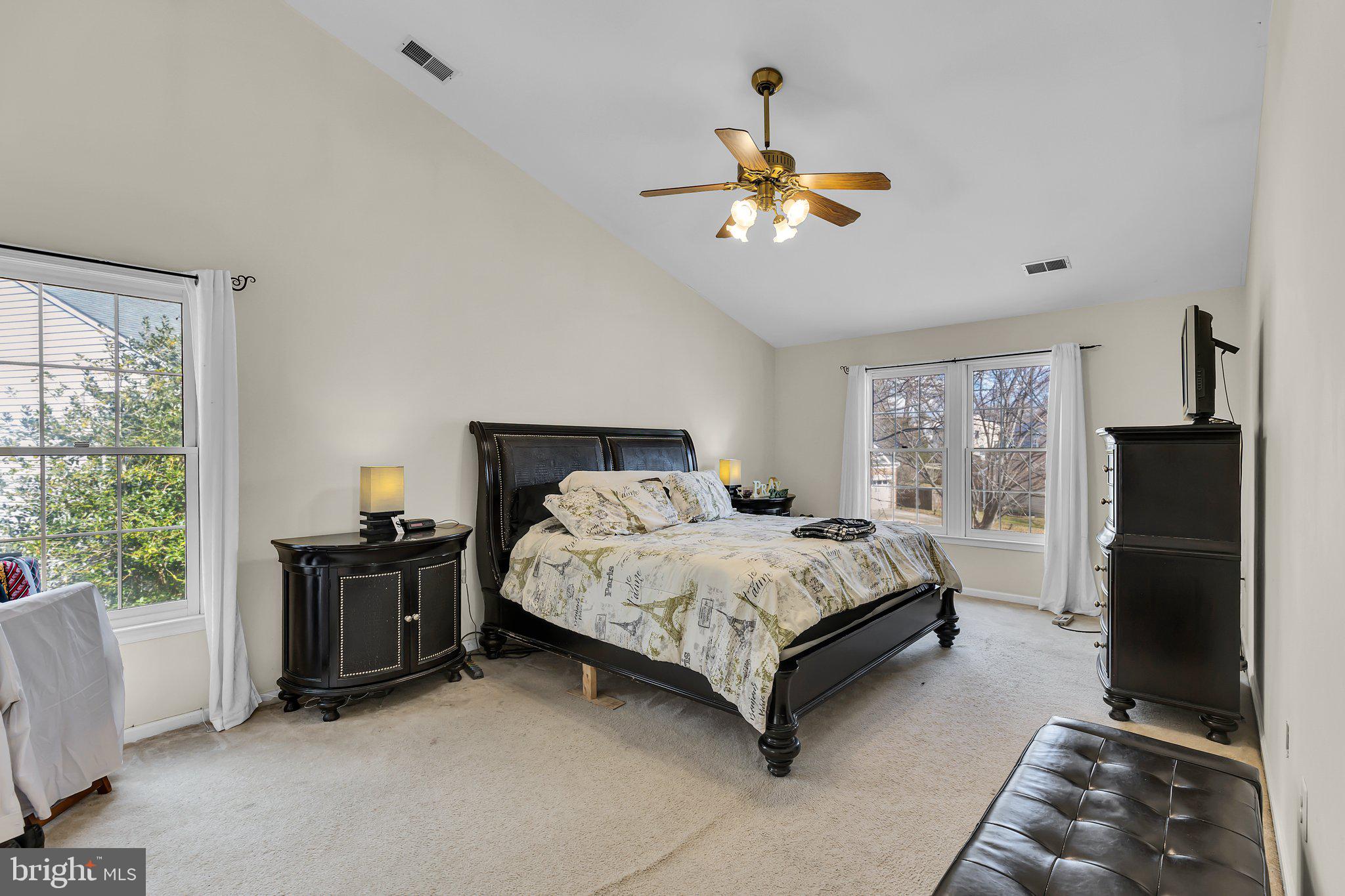 5300 LAKEVALE TERRACE