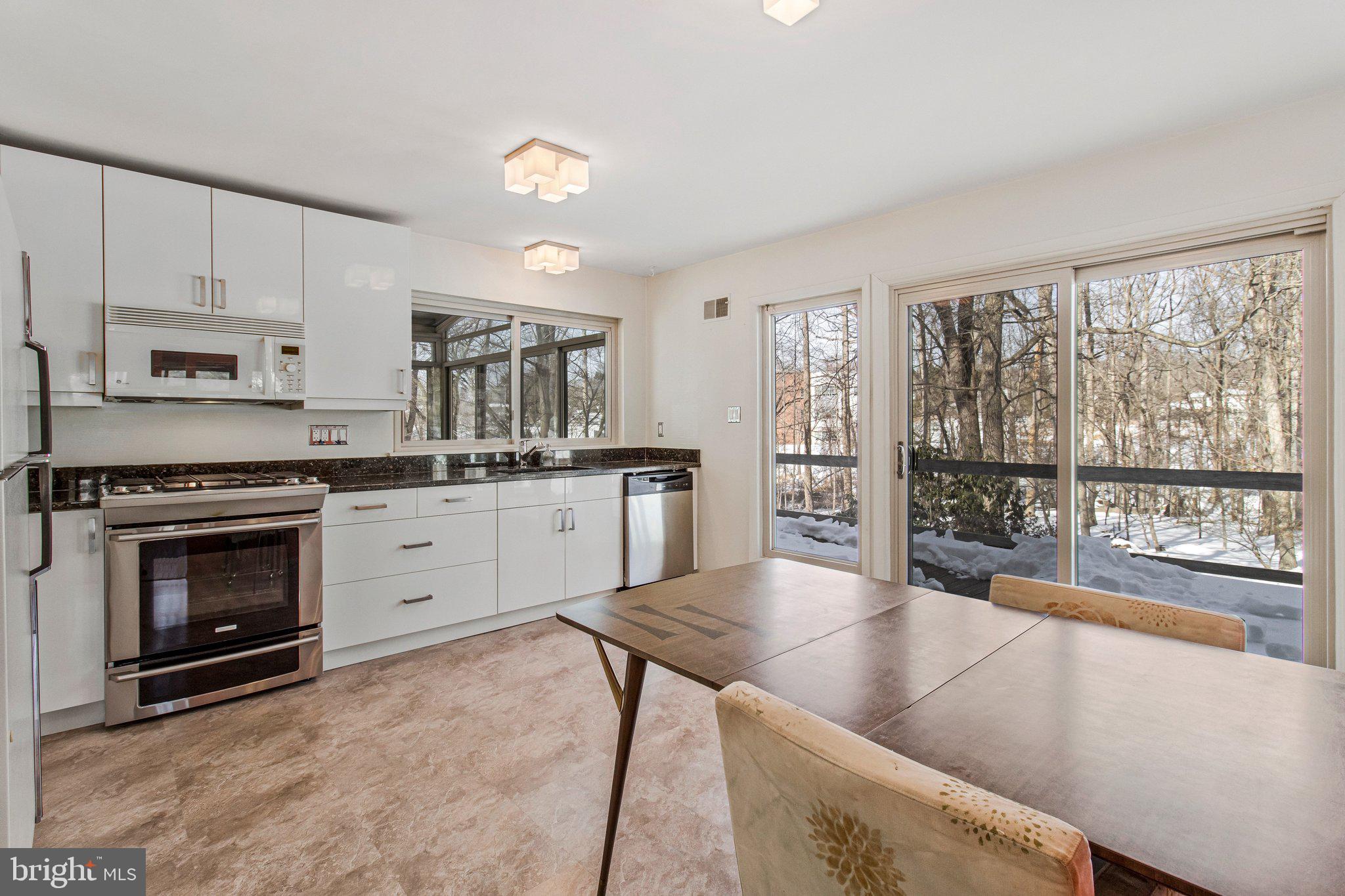 STONEGATE - Residential