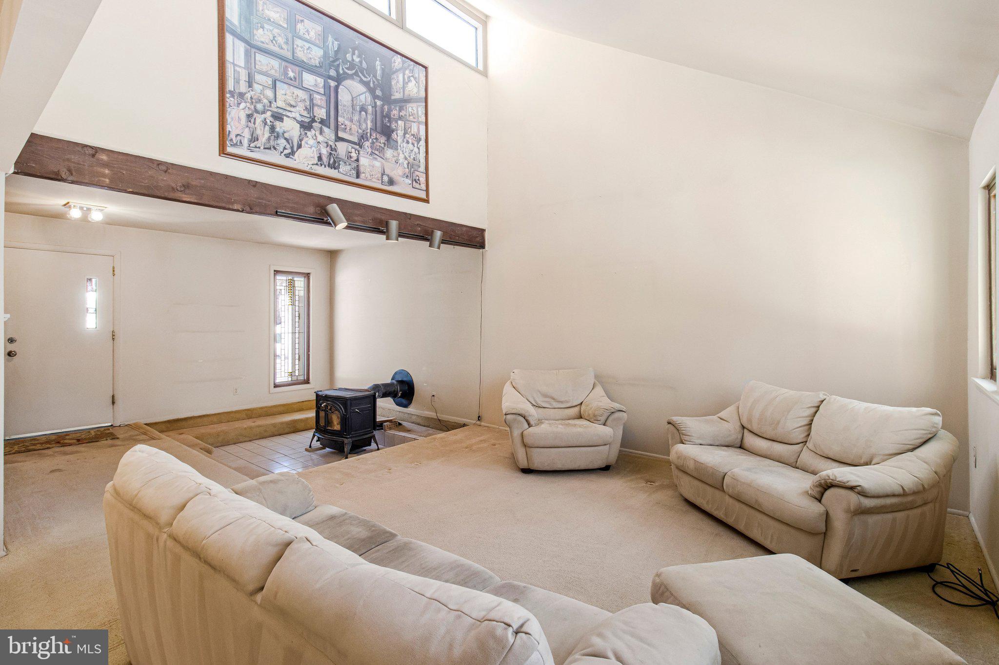 STONEGATE - Residential