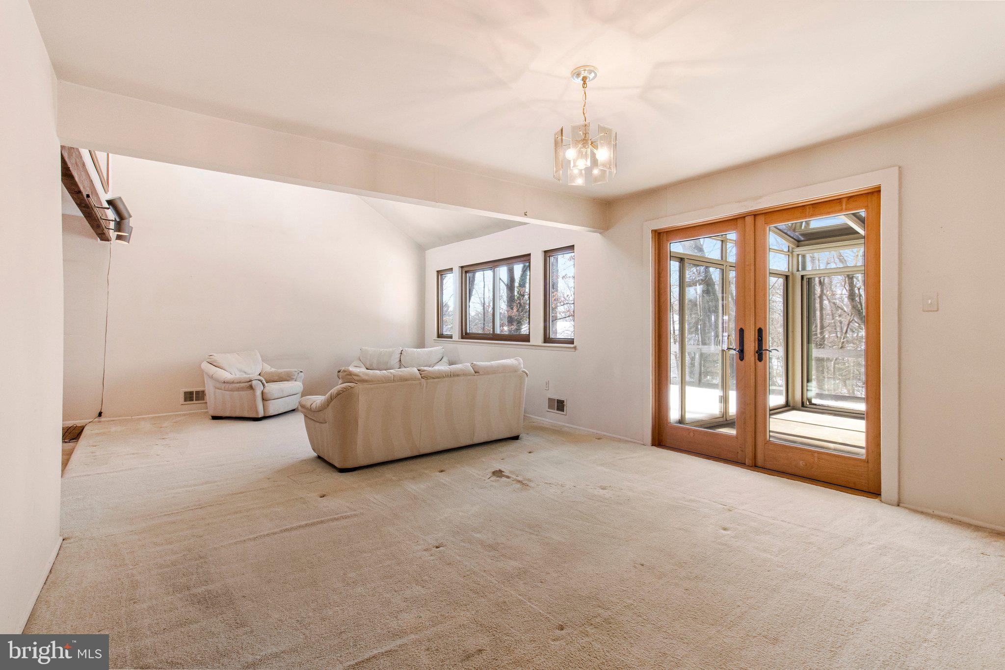 STONEGATE - Residential