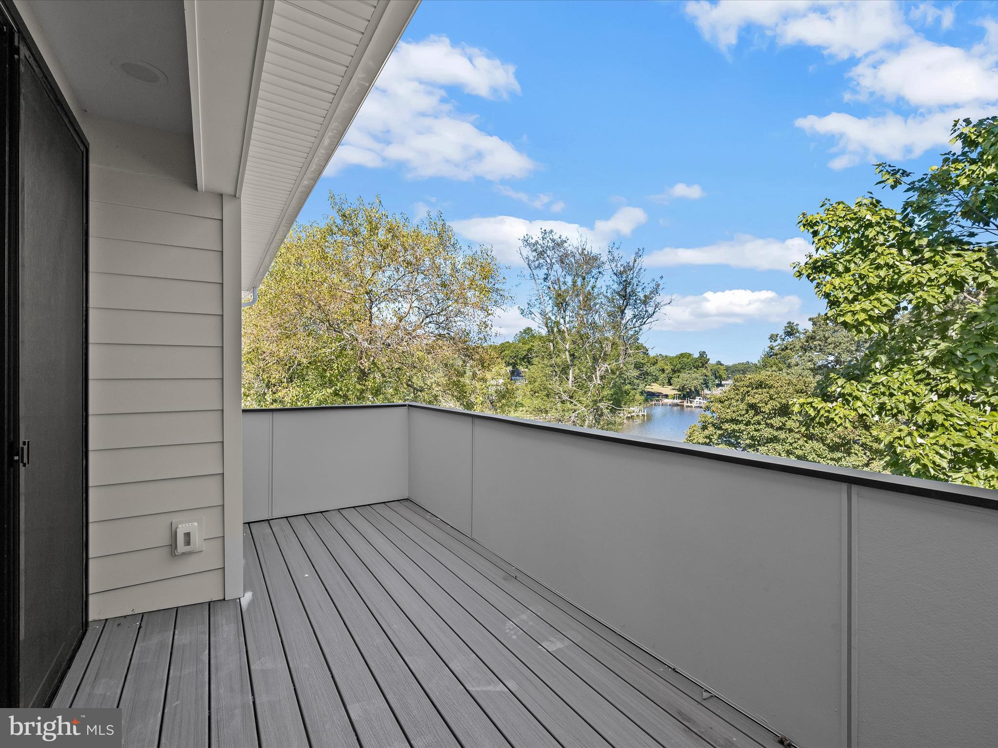 MAGOTHY SHORES - Residential