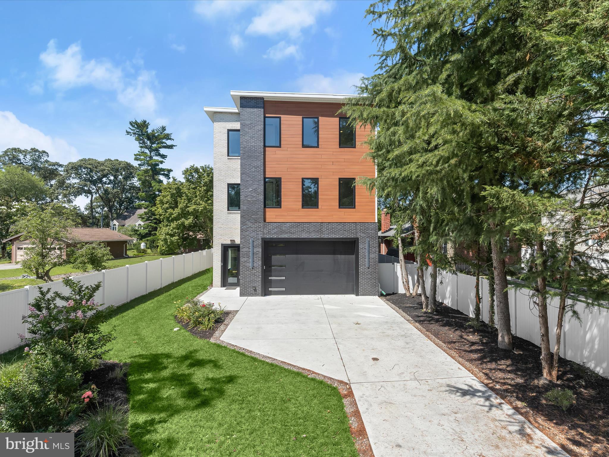 MAGOTHY SHORES - Residential