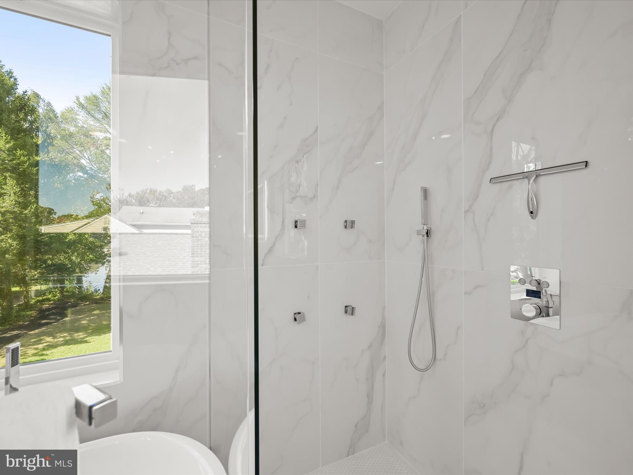 MAGOTHY SHORES - Residential