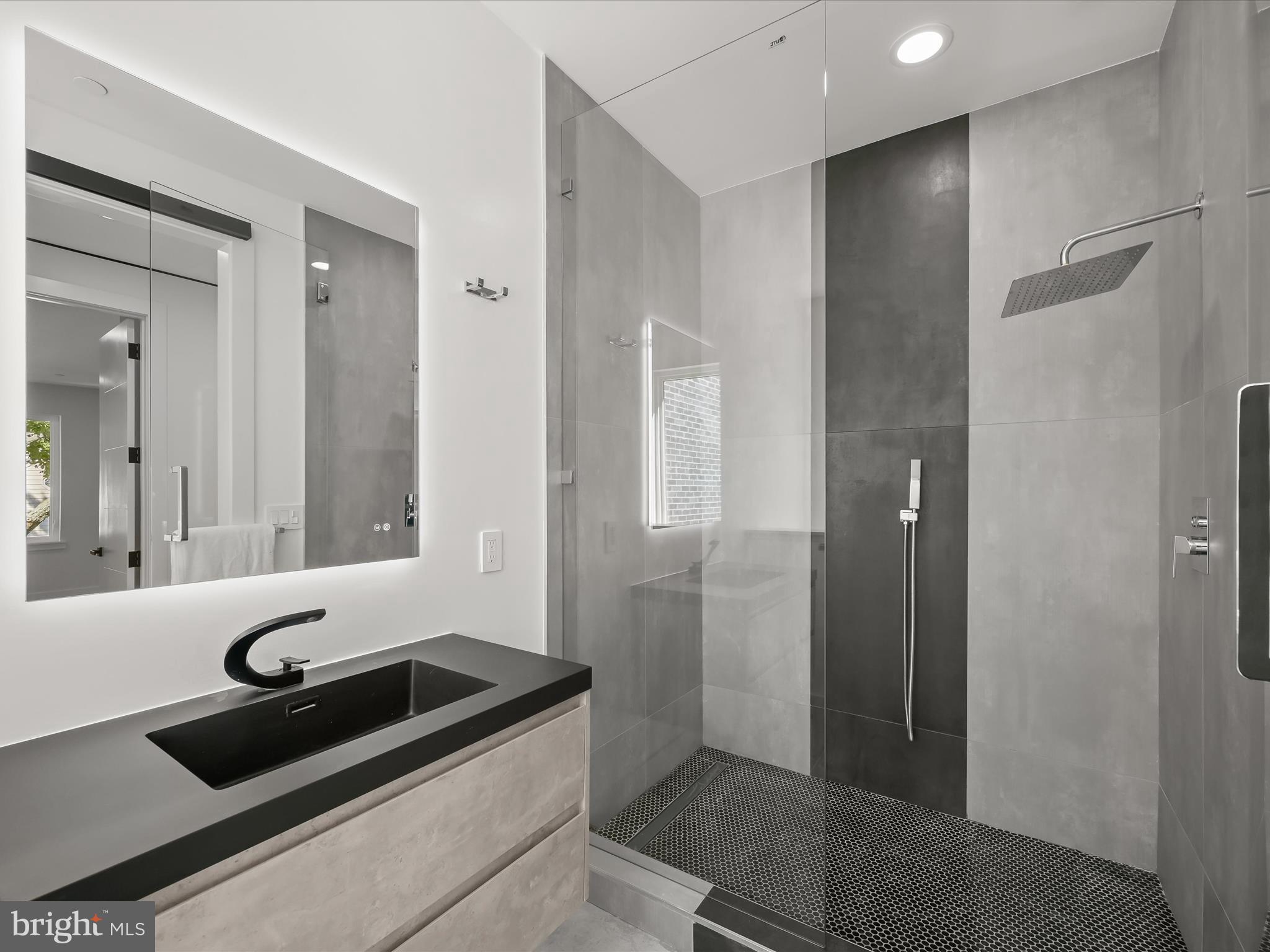 MAGOTHY SHORES - Residential