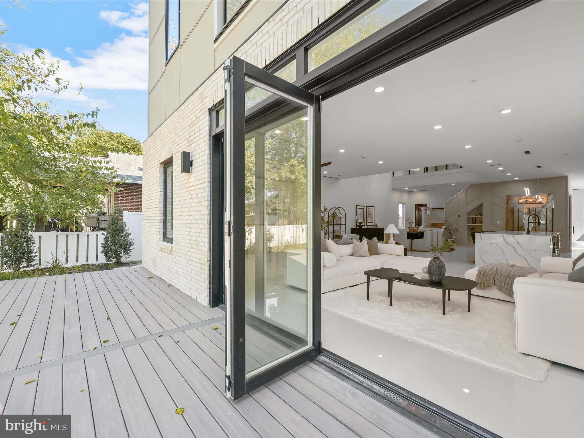 MAGOTHY SHORES - Residential