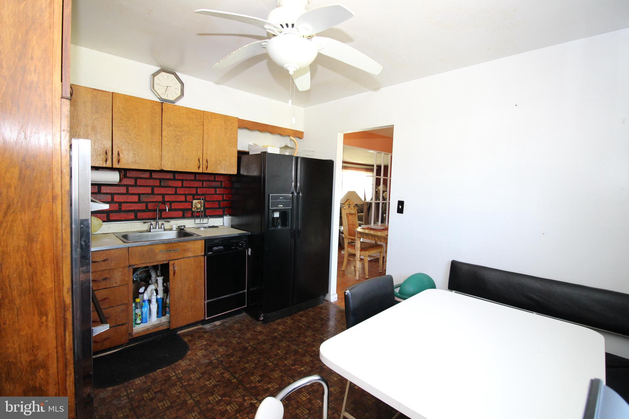 WINDSOR FARMS - Residential