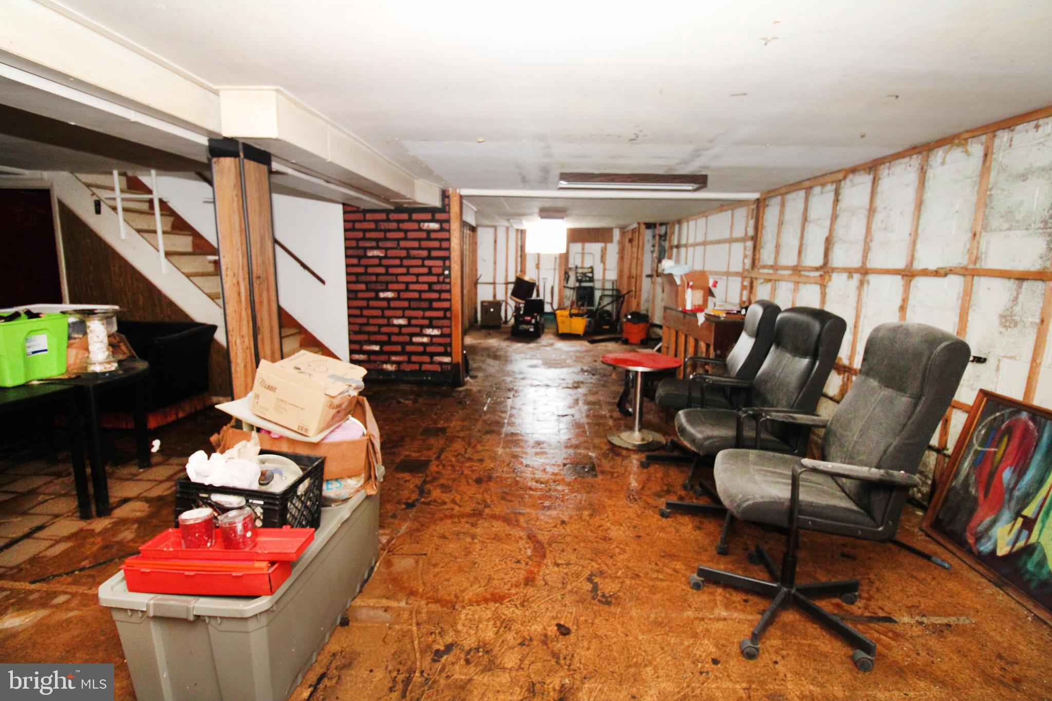 WINDSOR FARMS - Residential