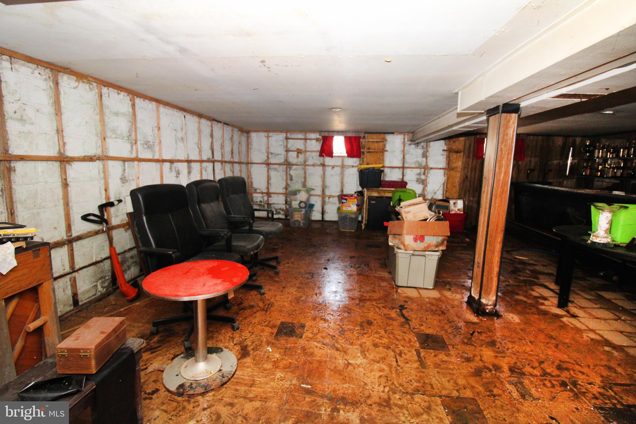 WINDSOR FARMS - Residential