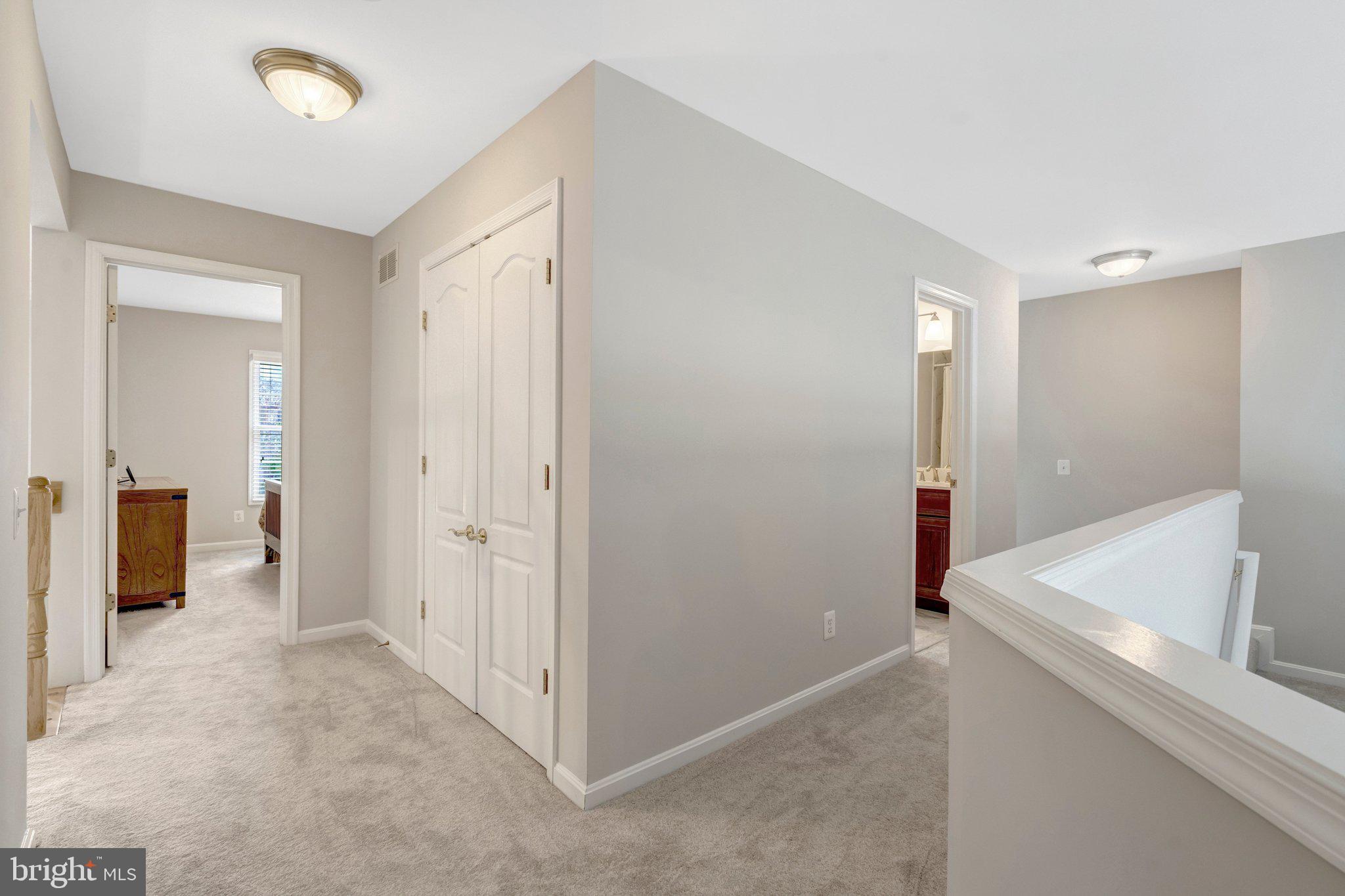 OAKS AT CROSSPOINTE - Residential