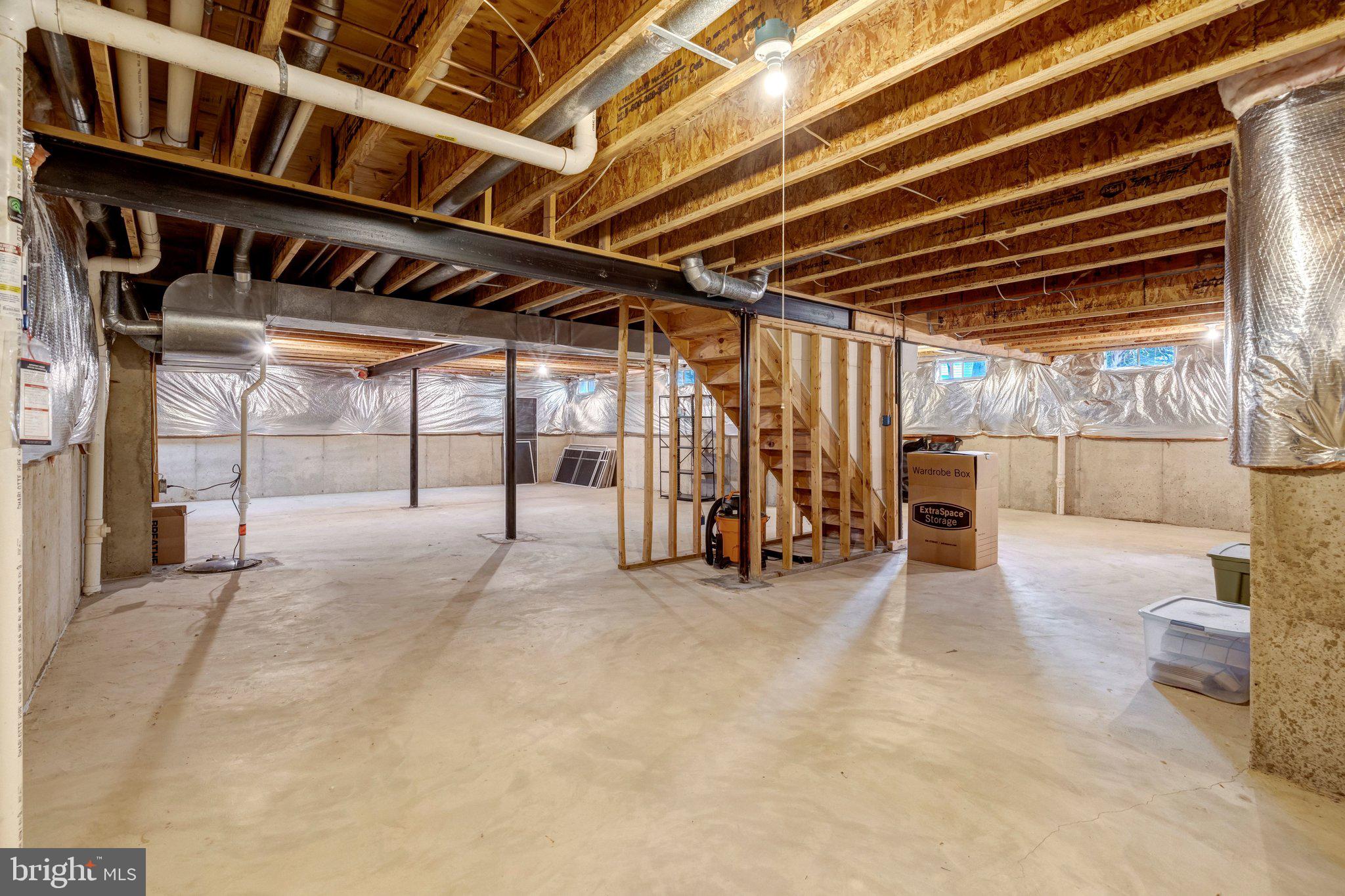 OAKS AT CROSSPOINTE - Residential