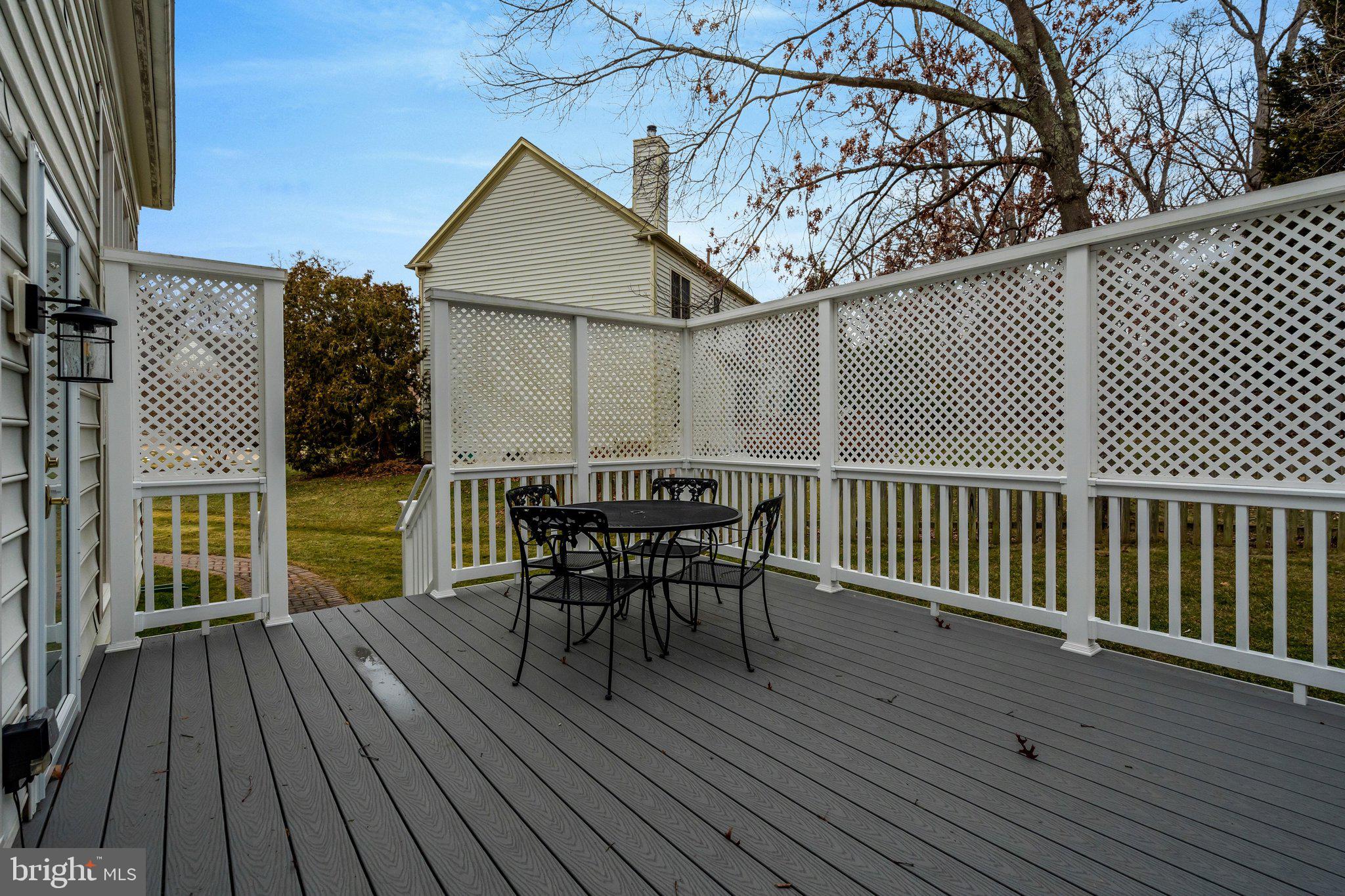 OAKS AT CROSSPOINTE - Residential