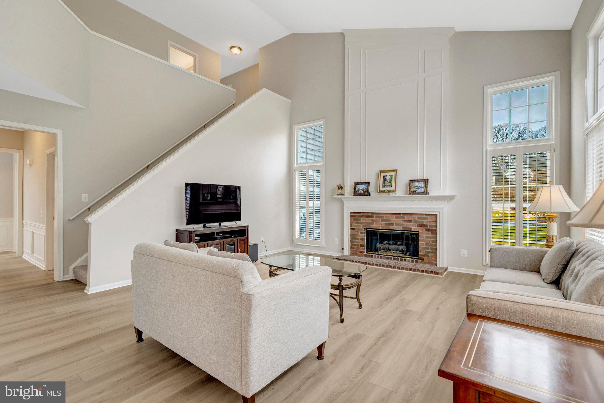 OAKS AT CROSSPOINTE - Residential