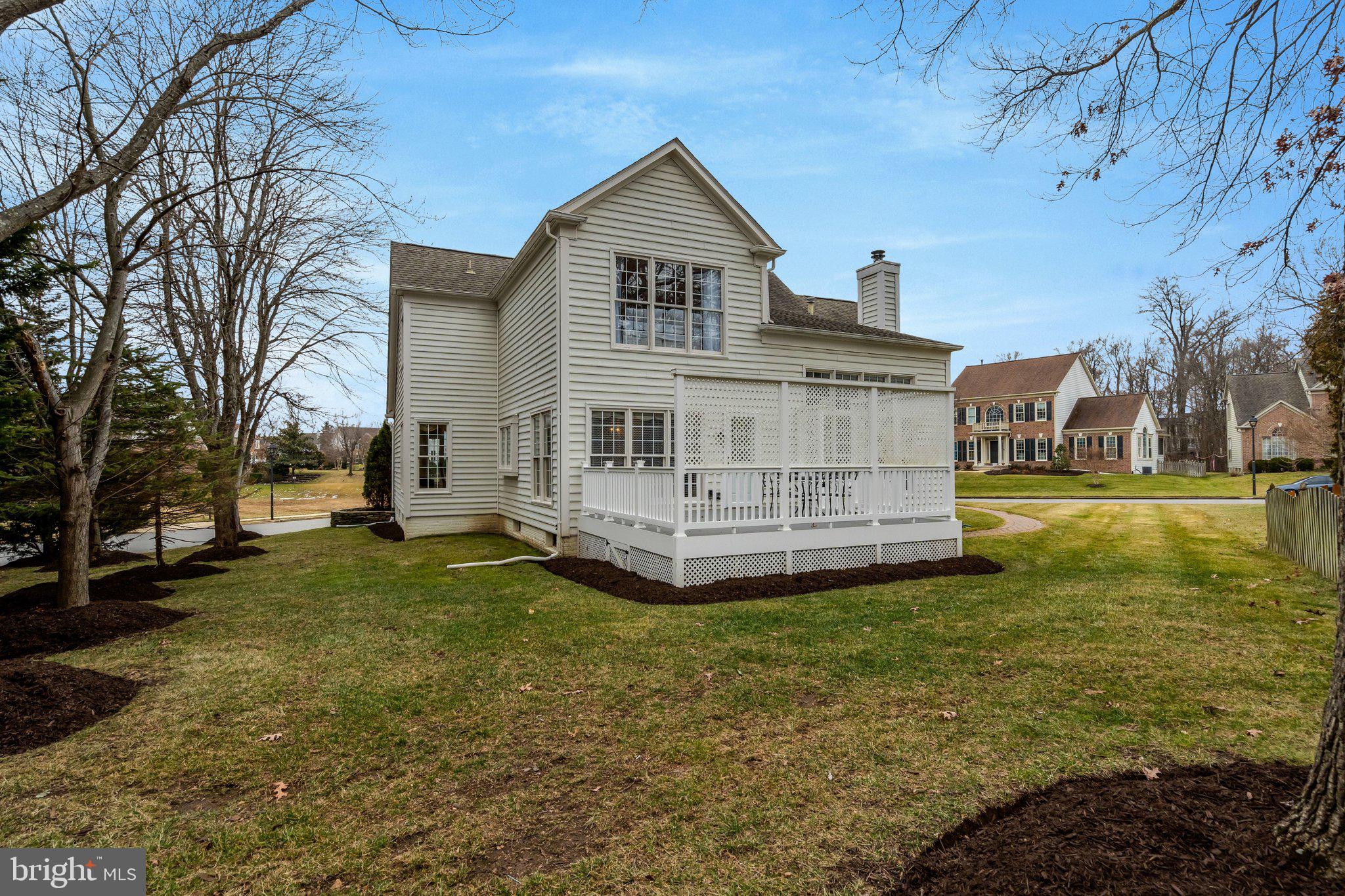 OAKS AT CROSSPOINTE - Residential