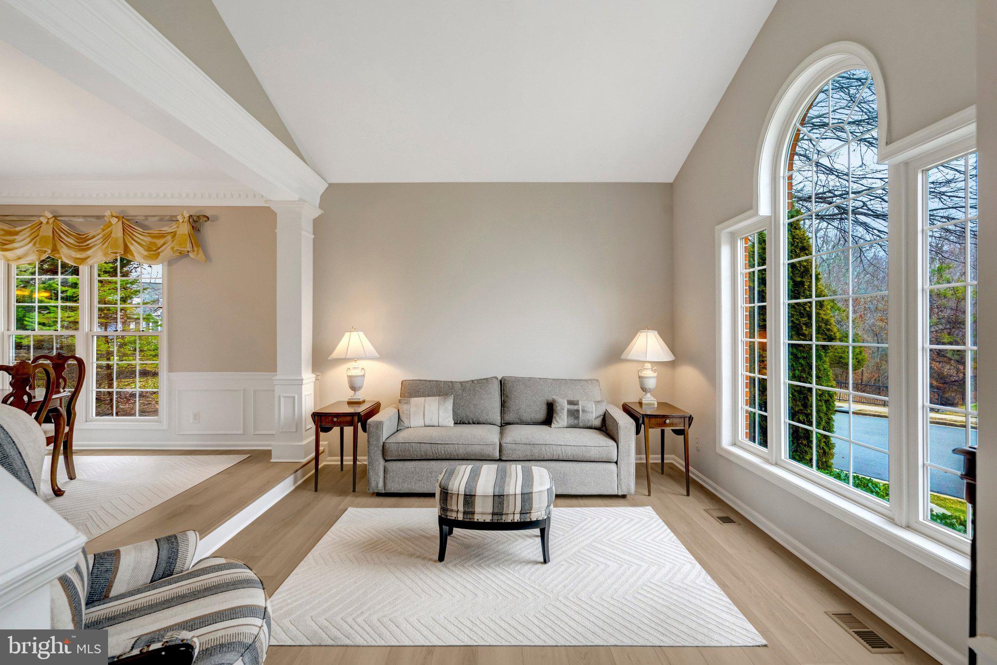 OAKS AT CROSSPOINTE - Residential