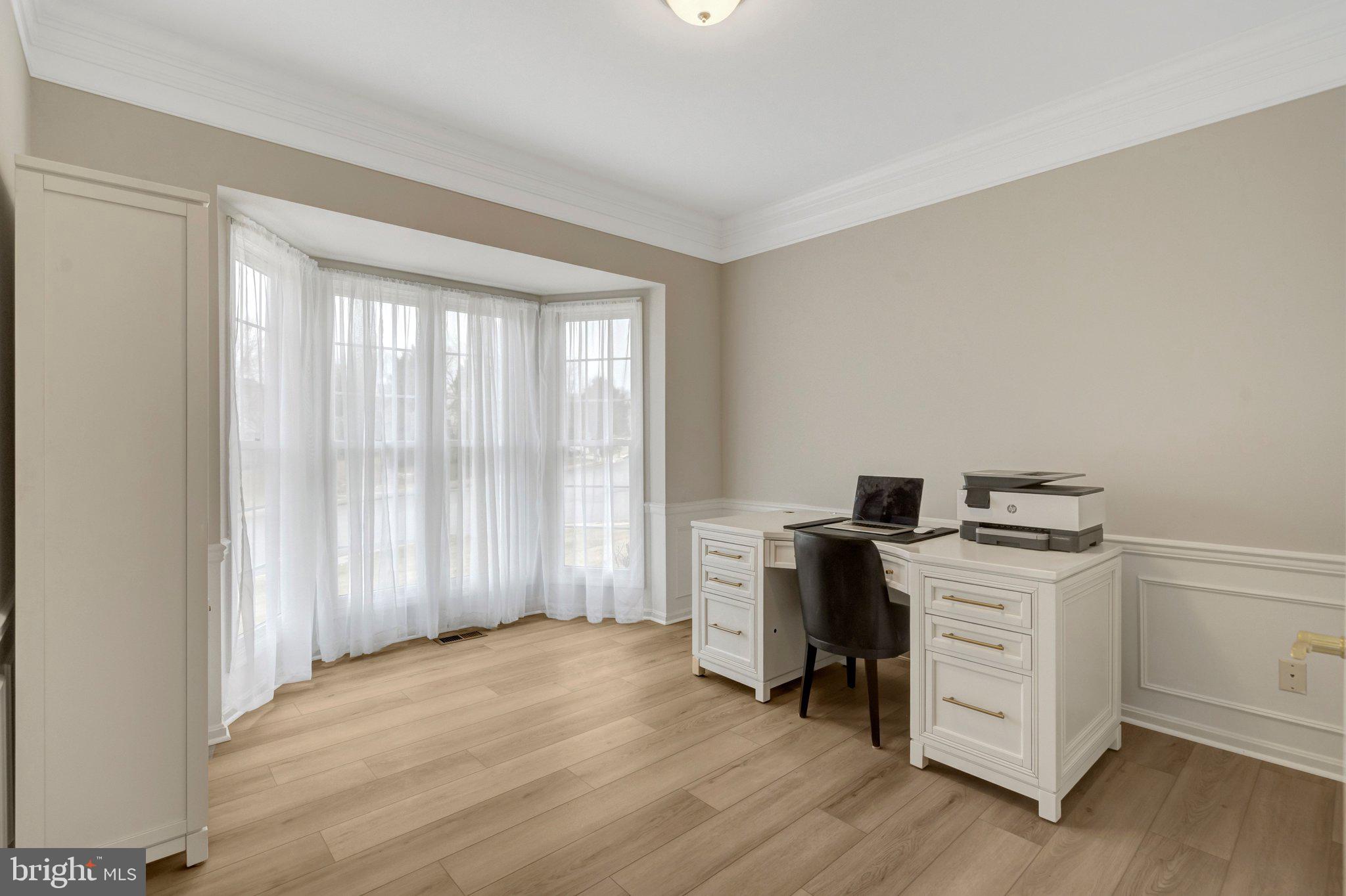 OAKS AT CROSSPOINTE - Residential