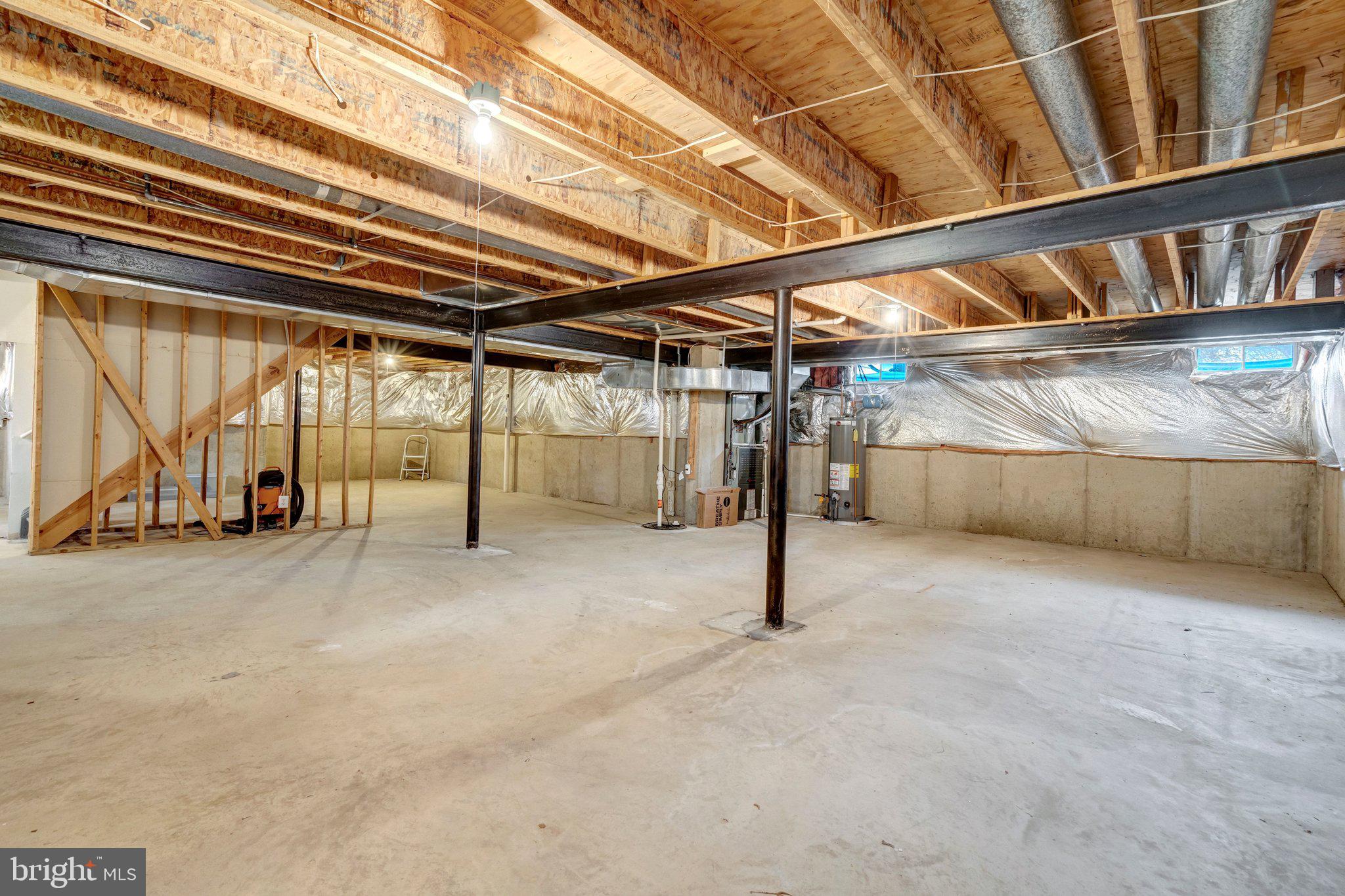 OAKS AT CROSSPOINTE - Residential