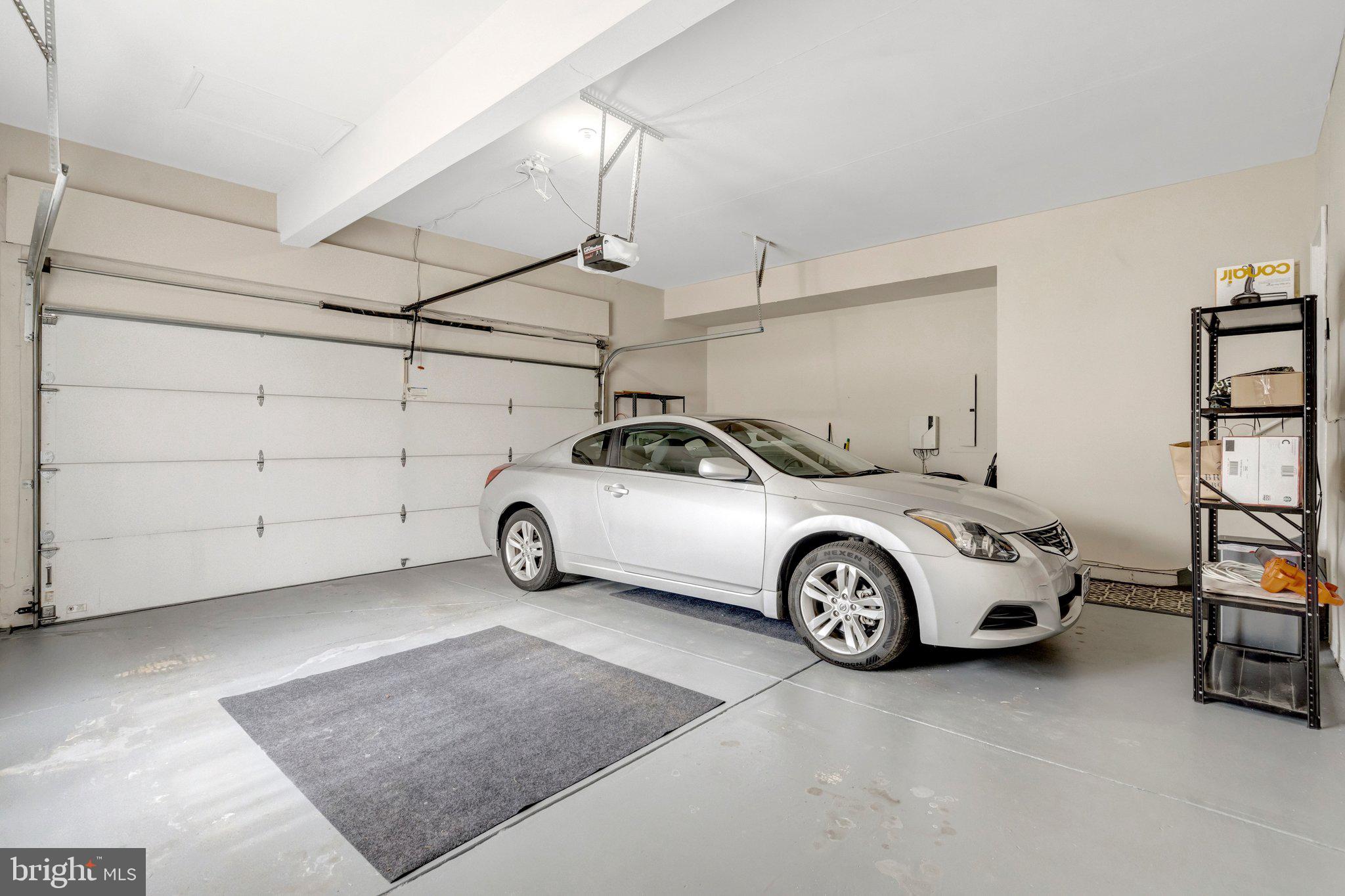 OAKS AT CROSSPOINTE - Residential