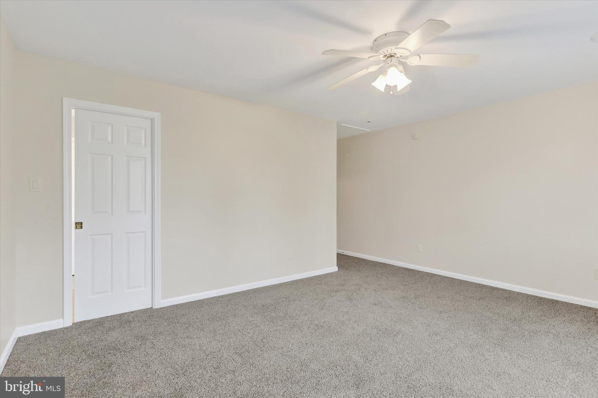 PENN NATIONAL GOLF COURSE COMMUNITY - Residential