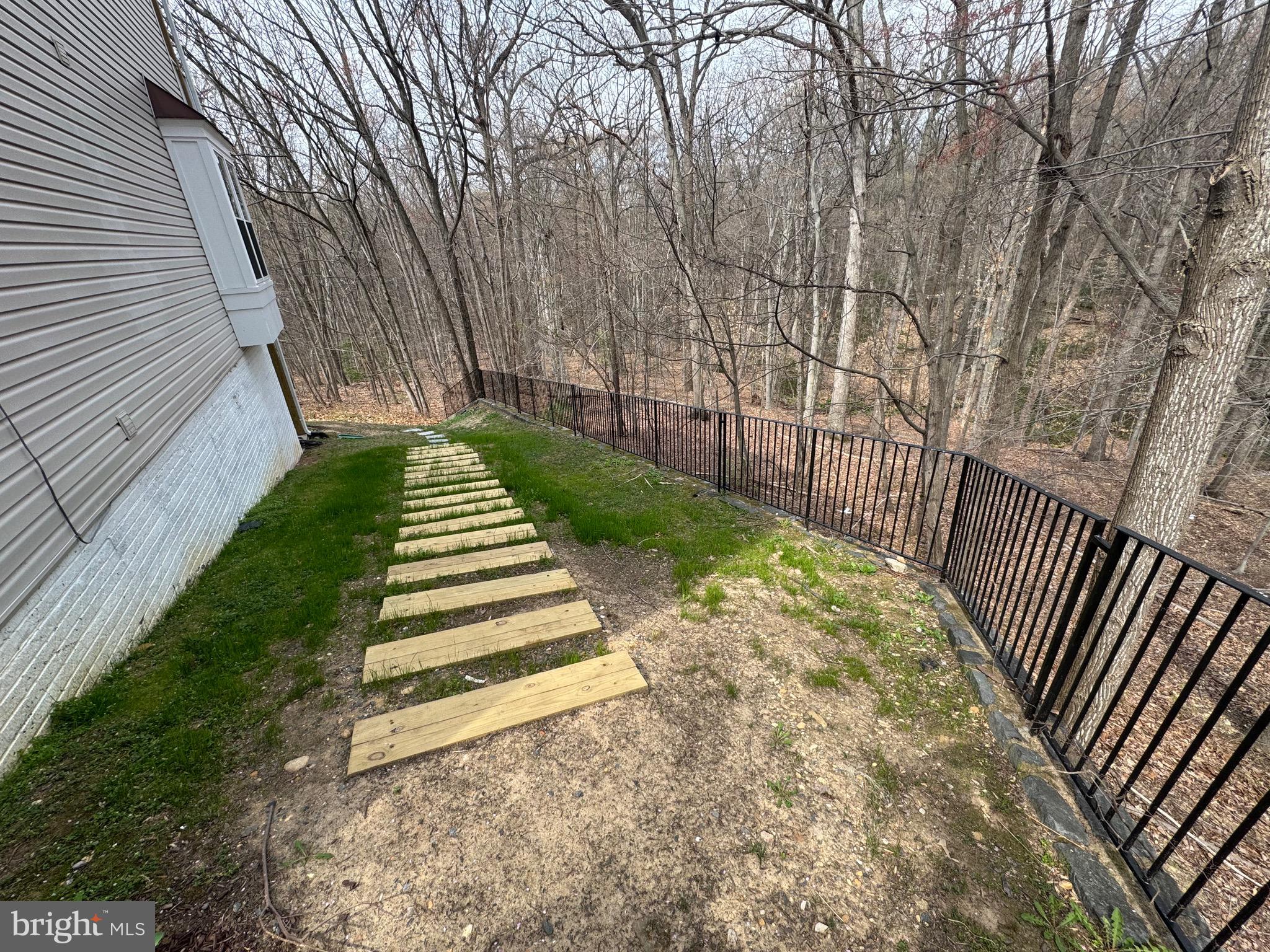 SYCAMORES AT VAN DORN - Residential Lease