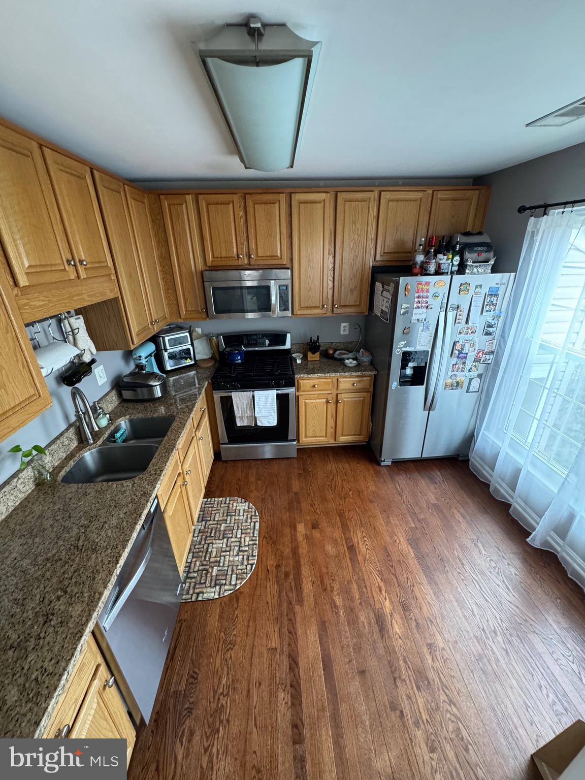 SYCAMORES AT VAN DORN - Residential Lease