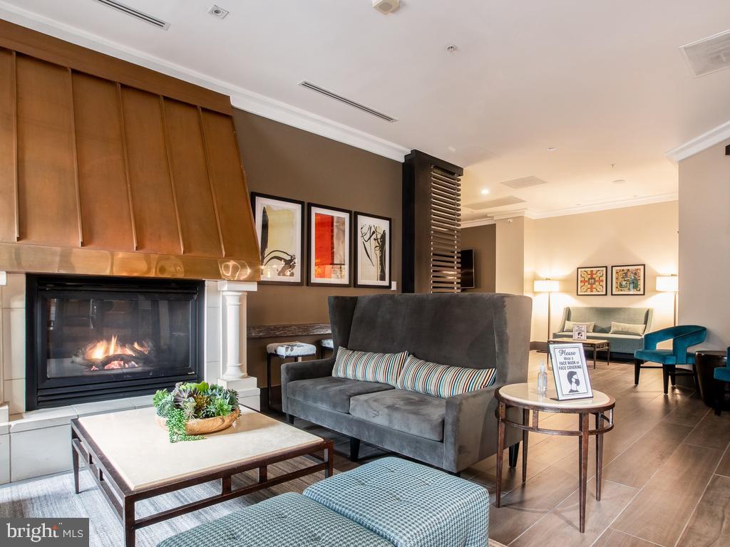 NORTHAMPTON PLACE - Residential Lease