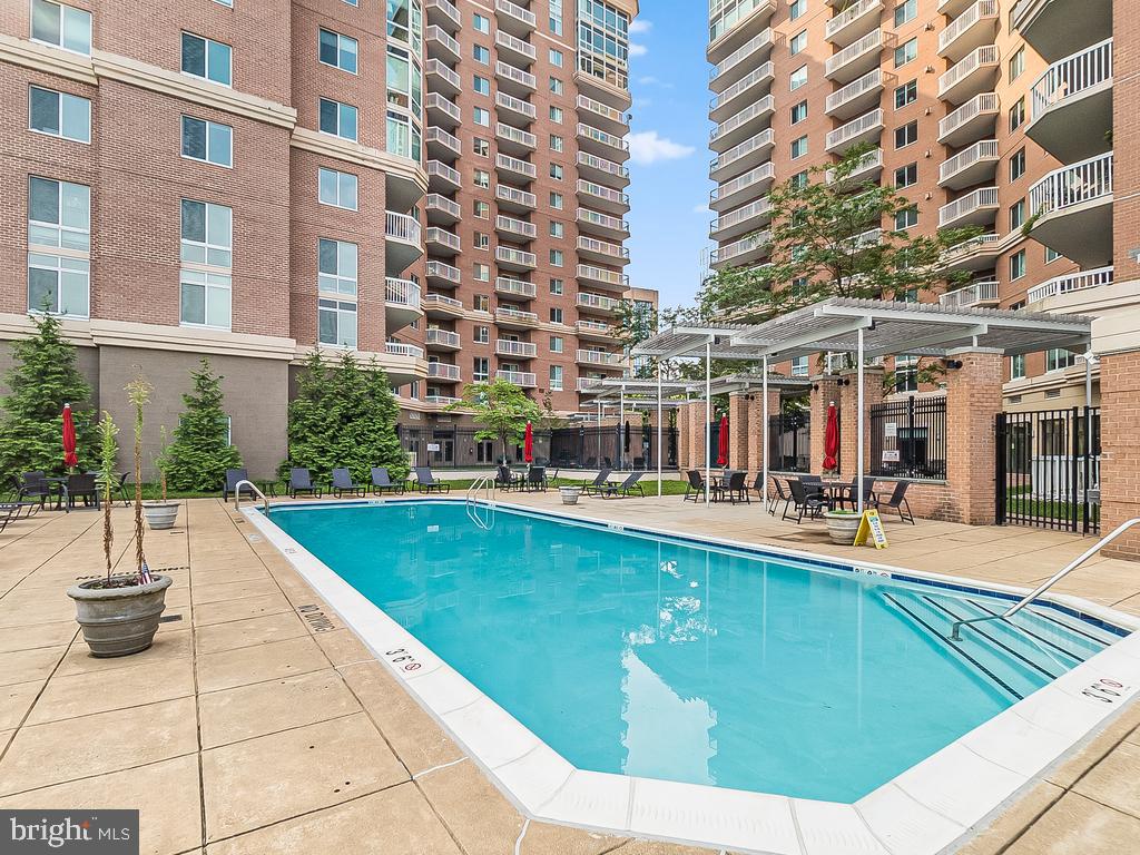 NORTHAMPTON PLACE - Residential Lease