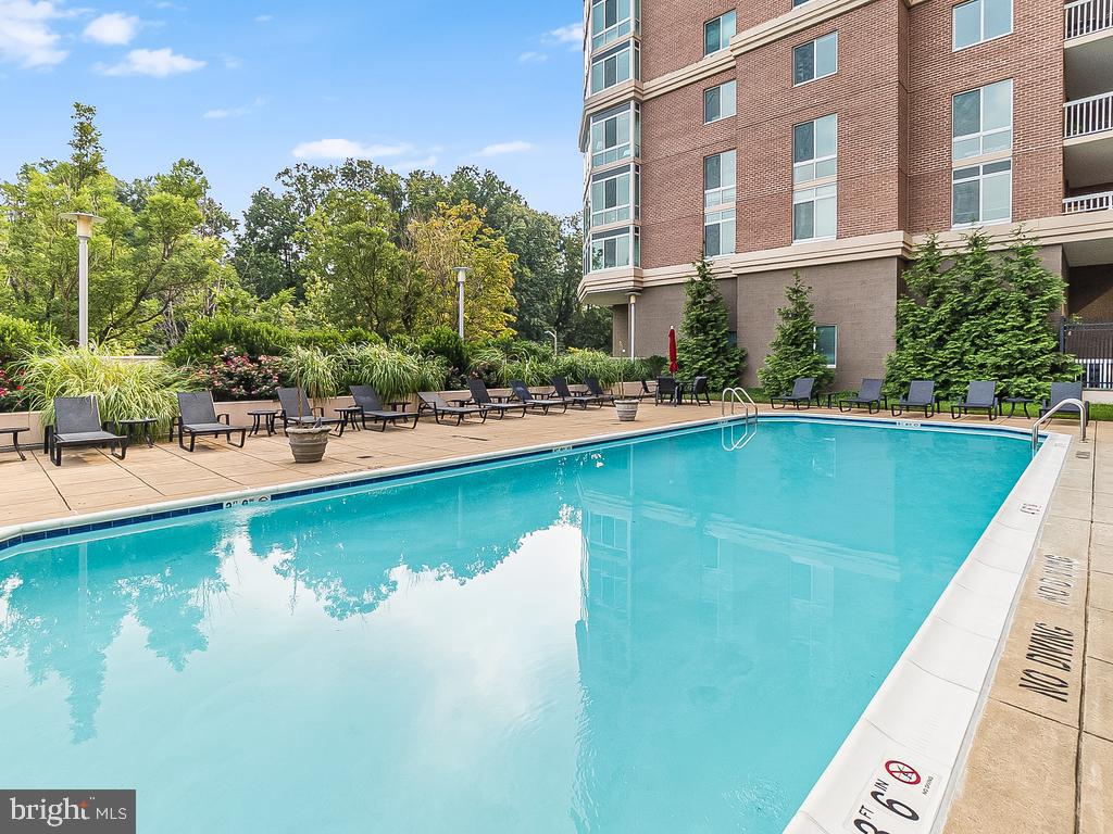 NORTHAMPTON PLACE - Residential Lease