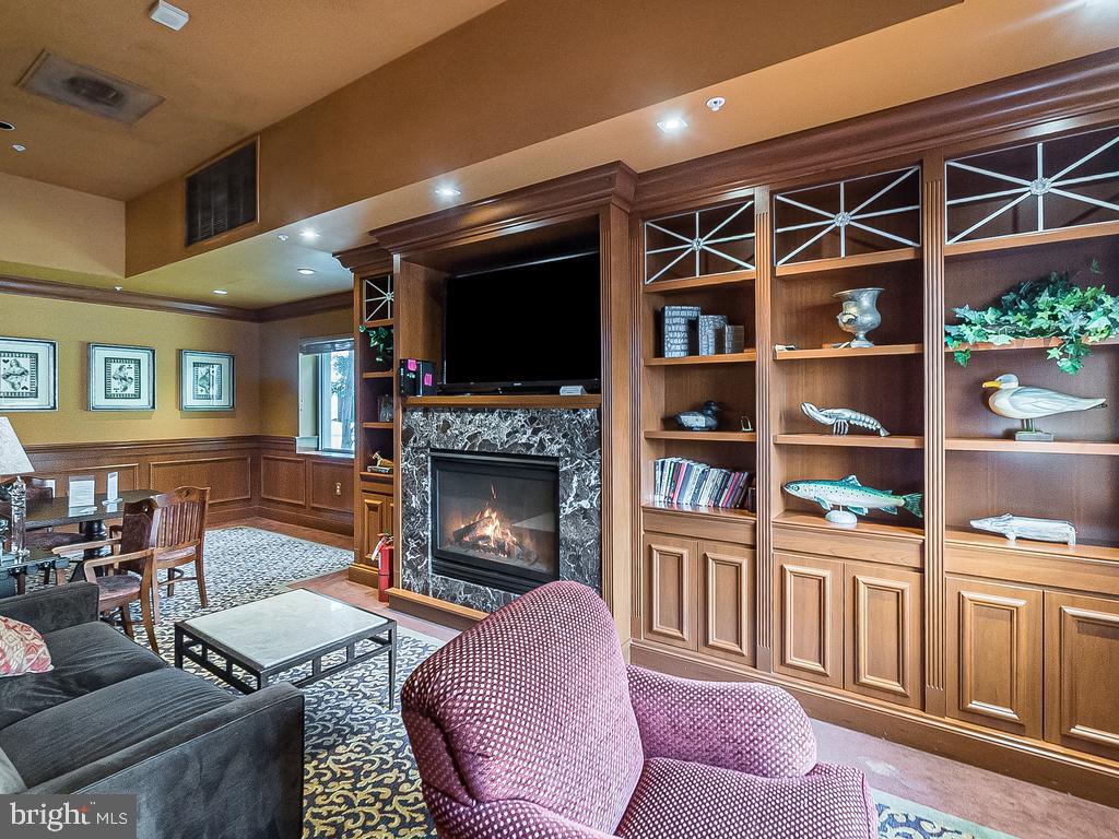 NORTHAMPTON PLACE - Residential Lease