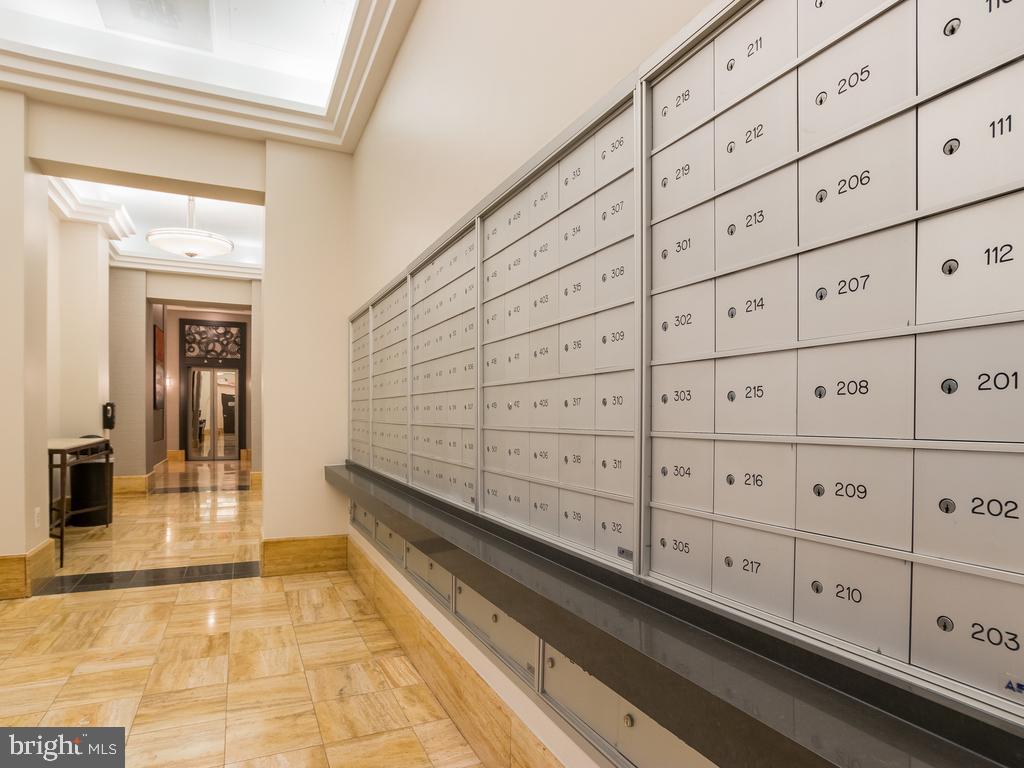 NORTHAMPTON PLACE - Residential Lease