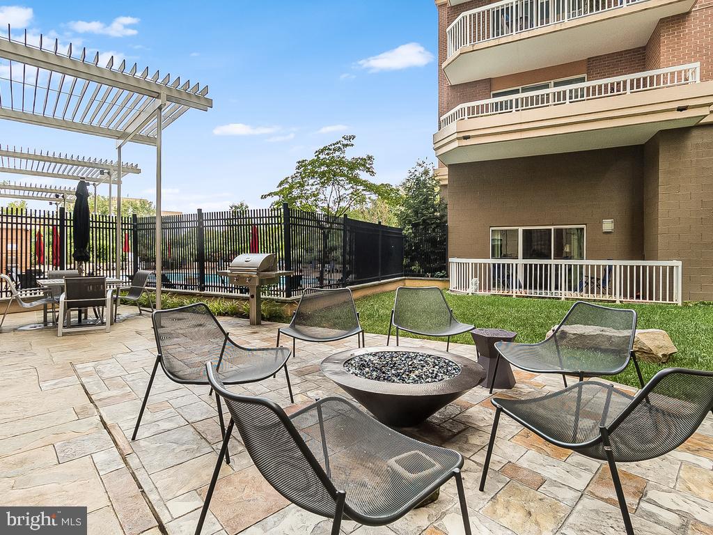 NORTHAMPTON PLACE - Residential Lease