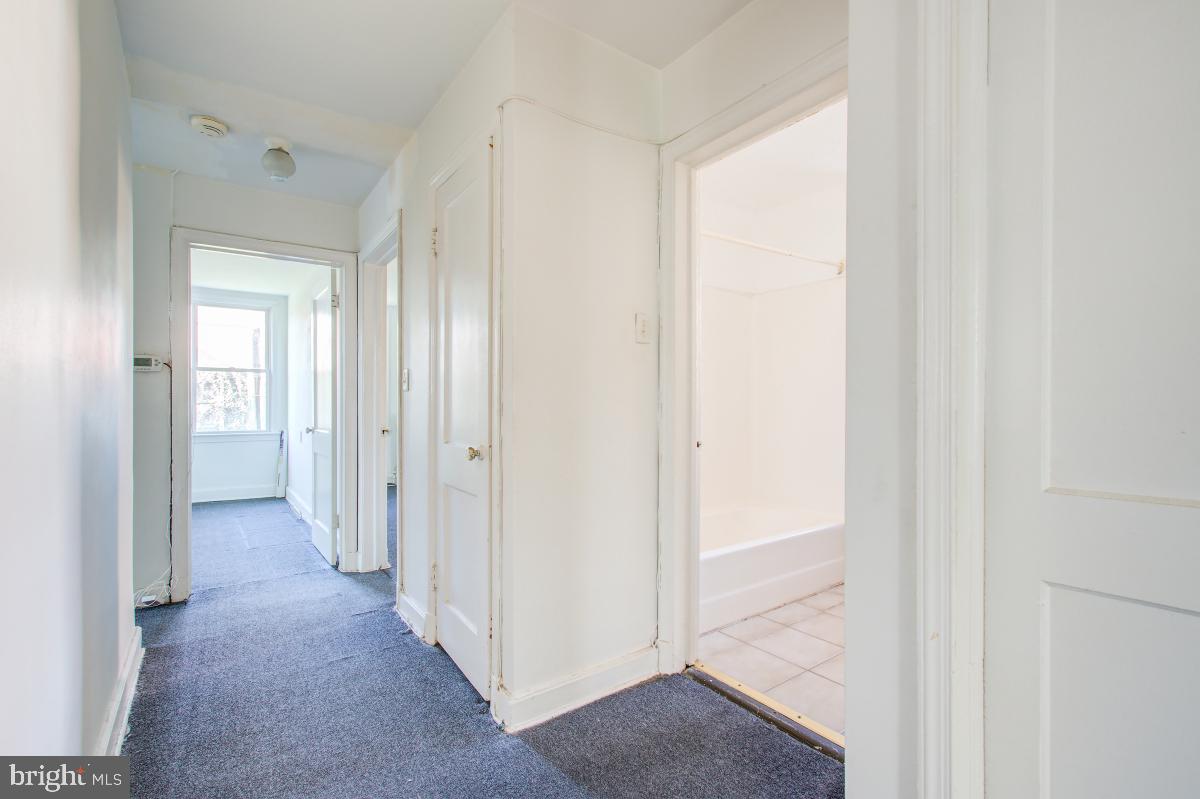 HYATTSVILLE HILLS - Residential Lease