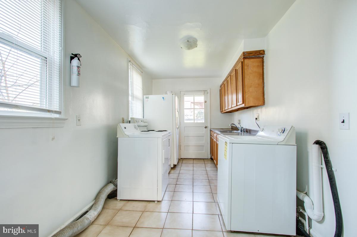 HYATTSVILLE HILLS - Residential Lease