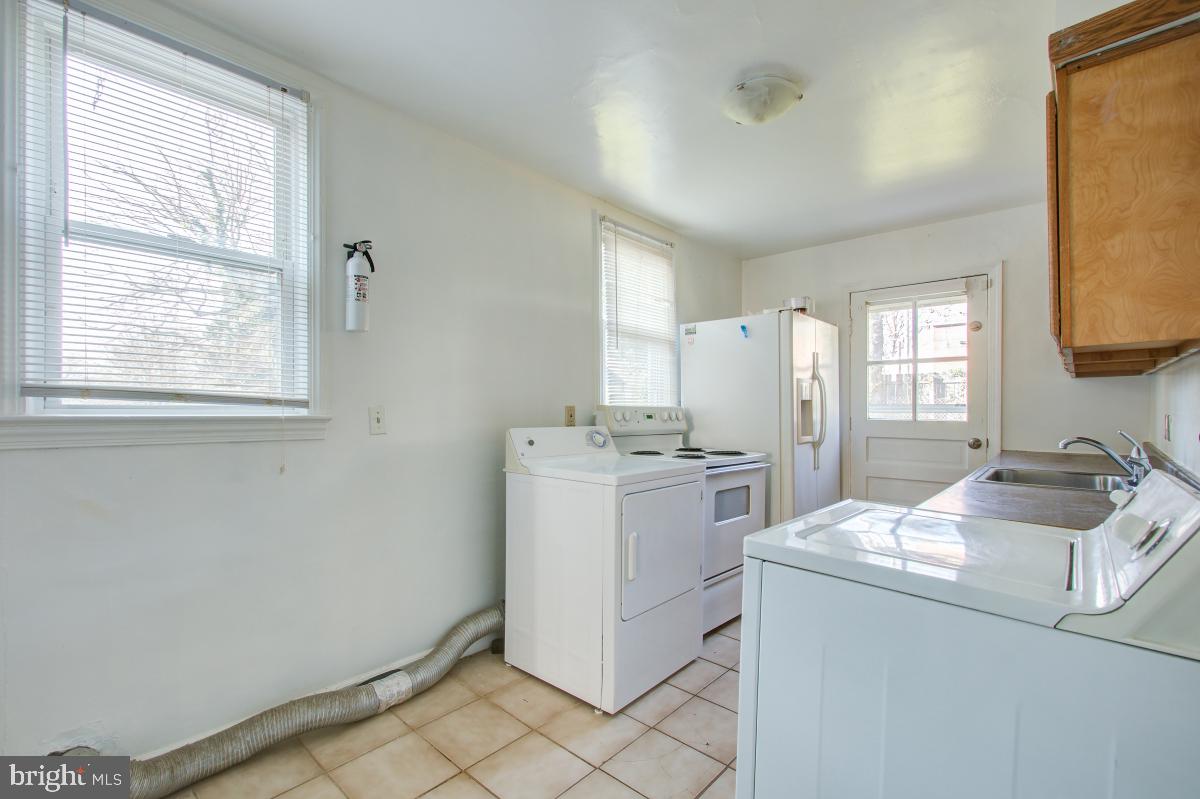 HYATTSVILLE HILLS - Residential Lease