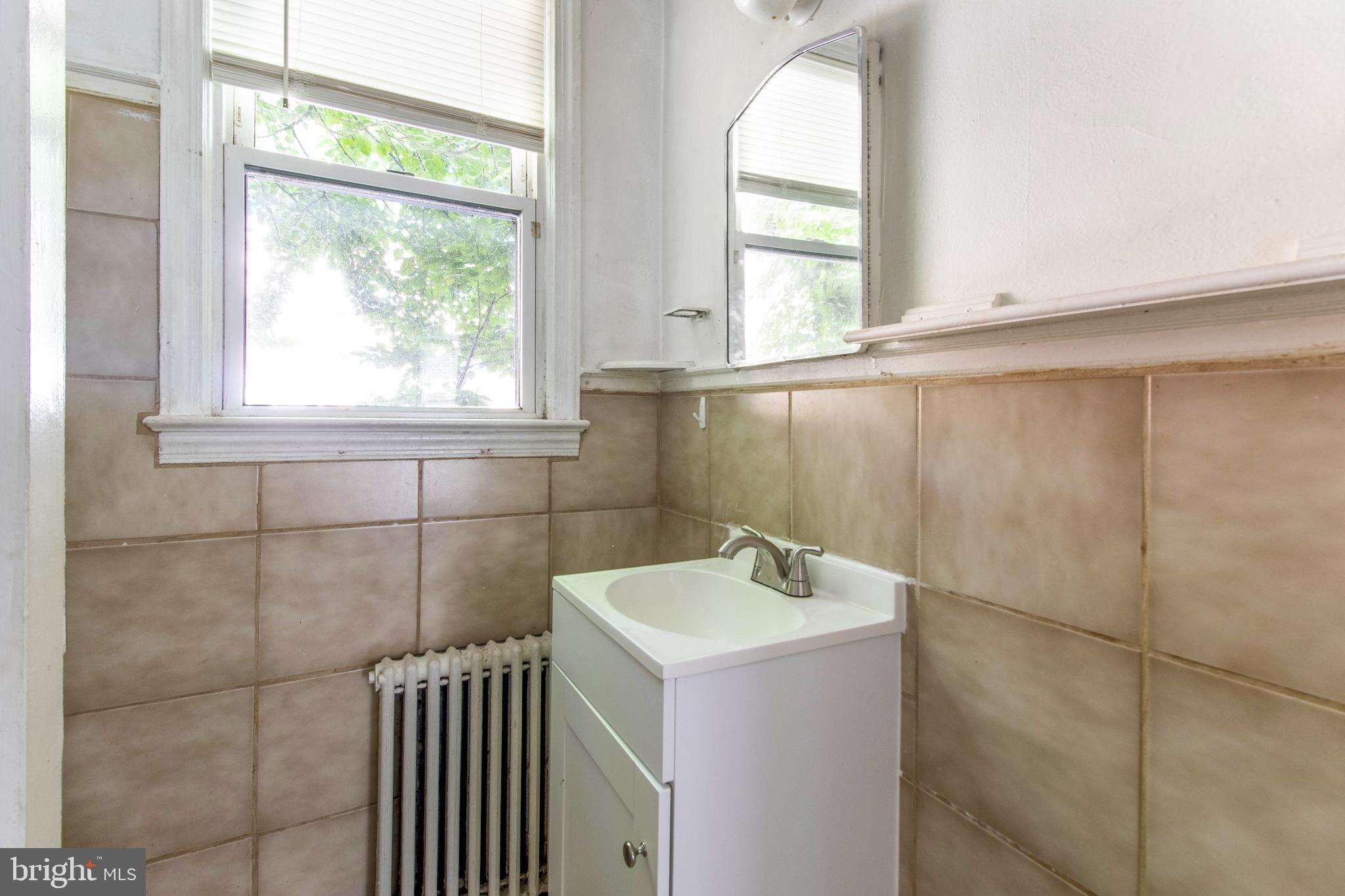 HYATTSVILLE HILLS - Residential Lease