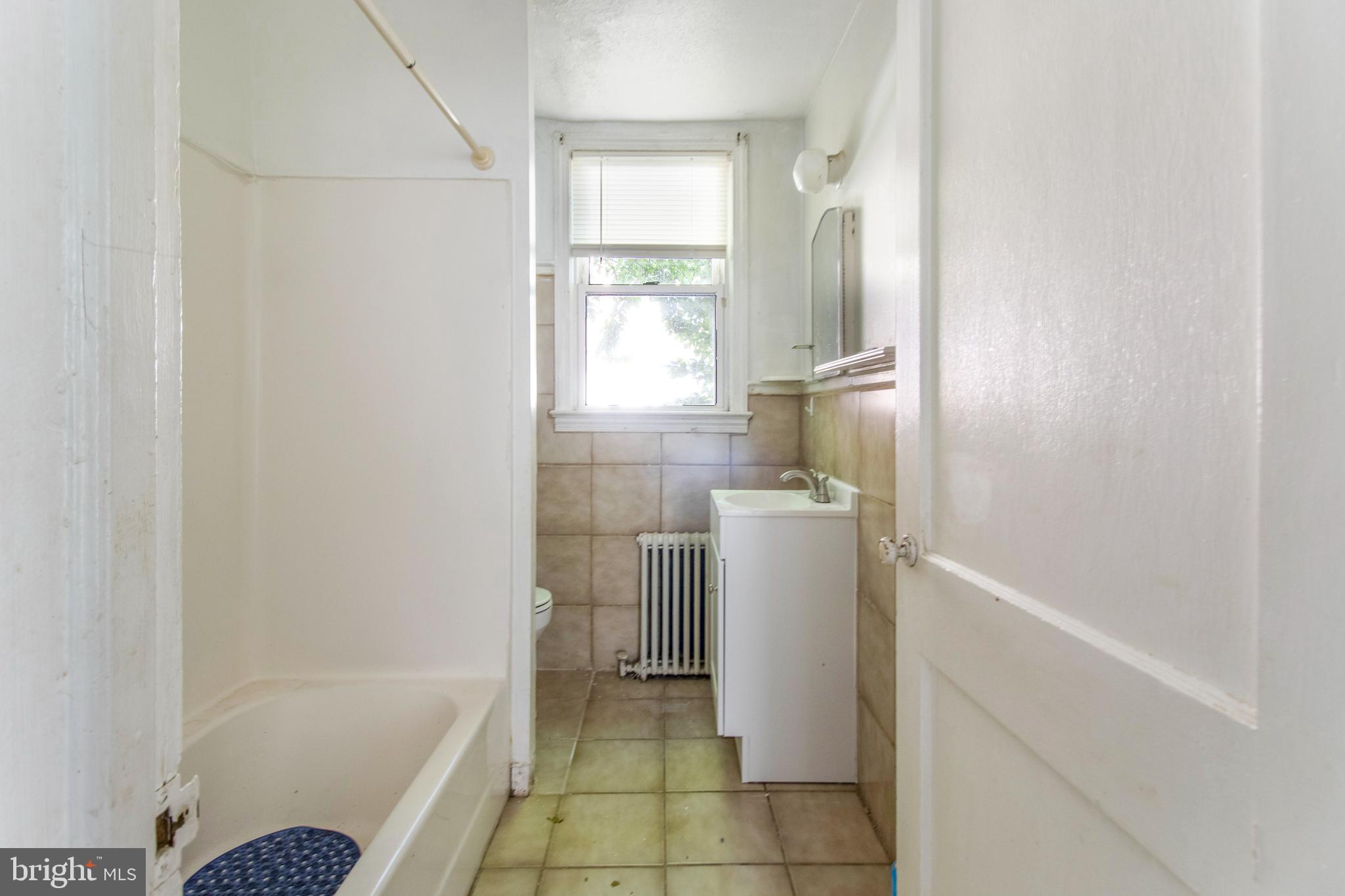 HYATTSVILLE HILLS - Residential Lease