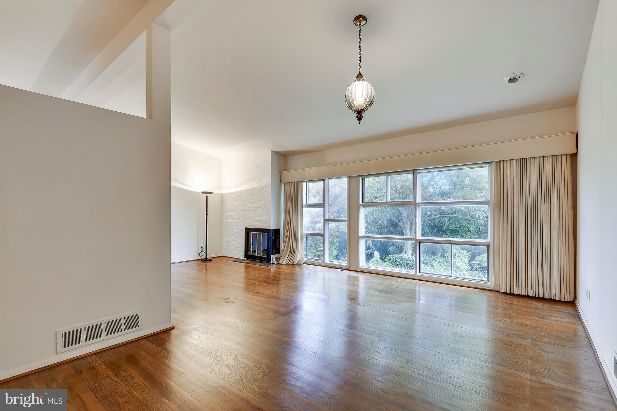 SUMMIT PARK - Residential