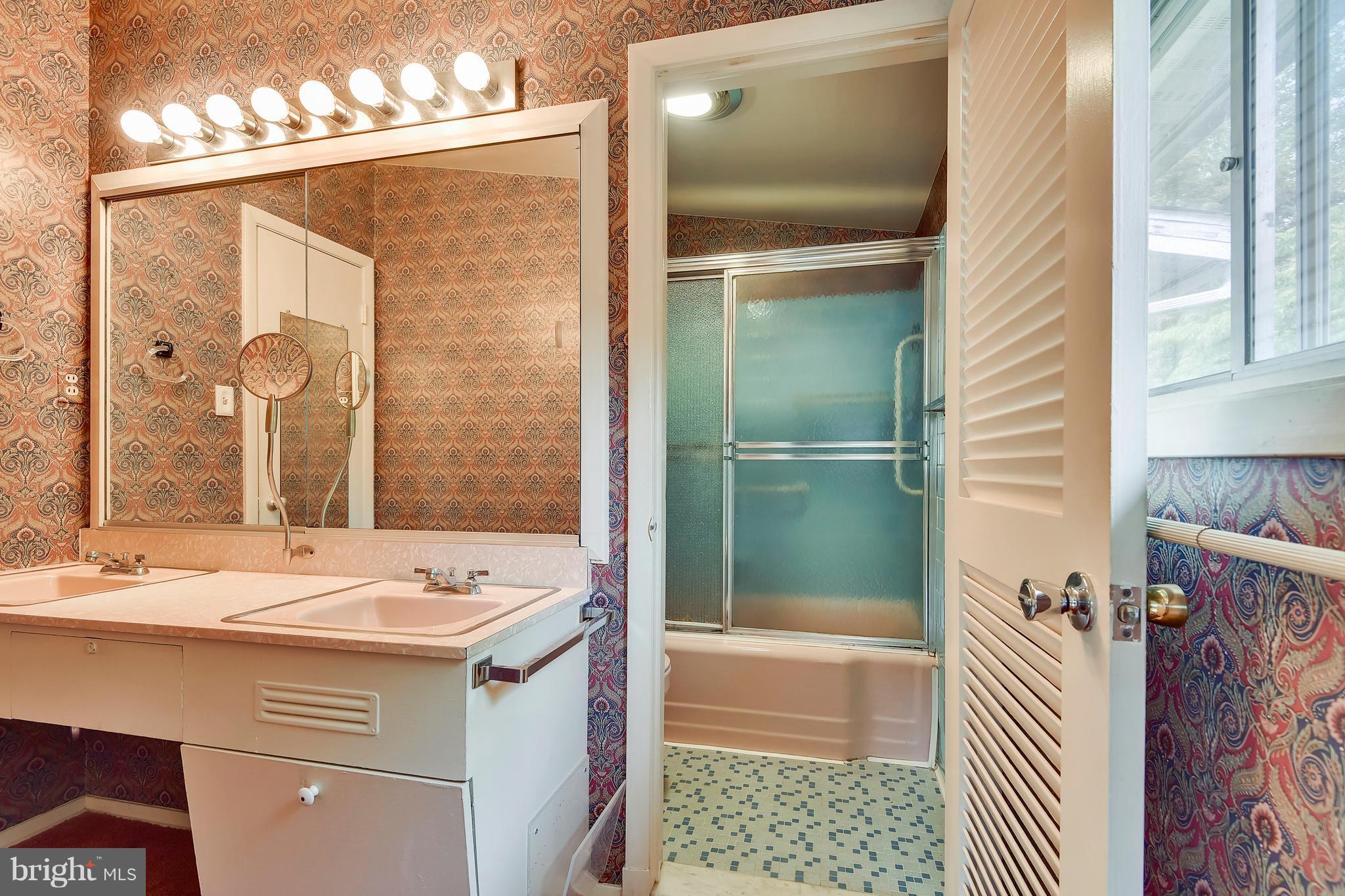 SUMMIT PARK - Residential