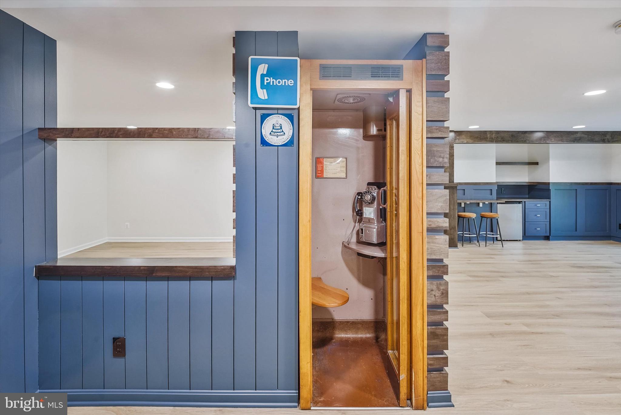 OAKBROOK - Residential