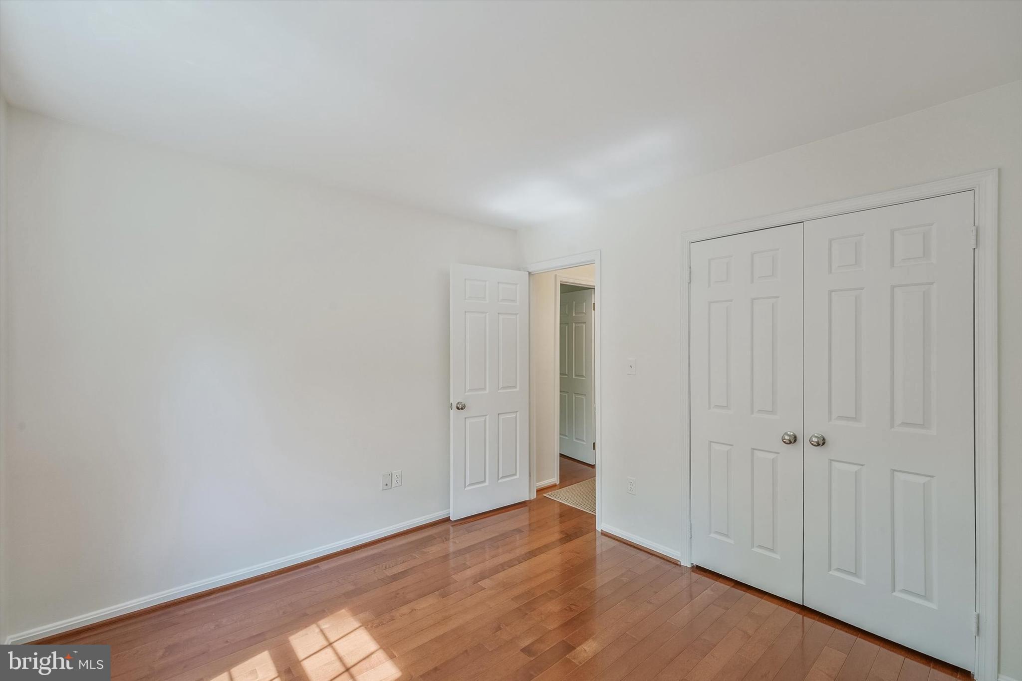 OAKBROOK - Residential