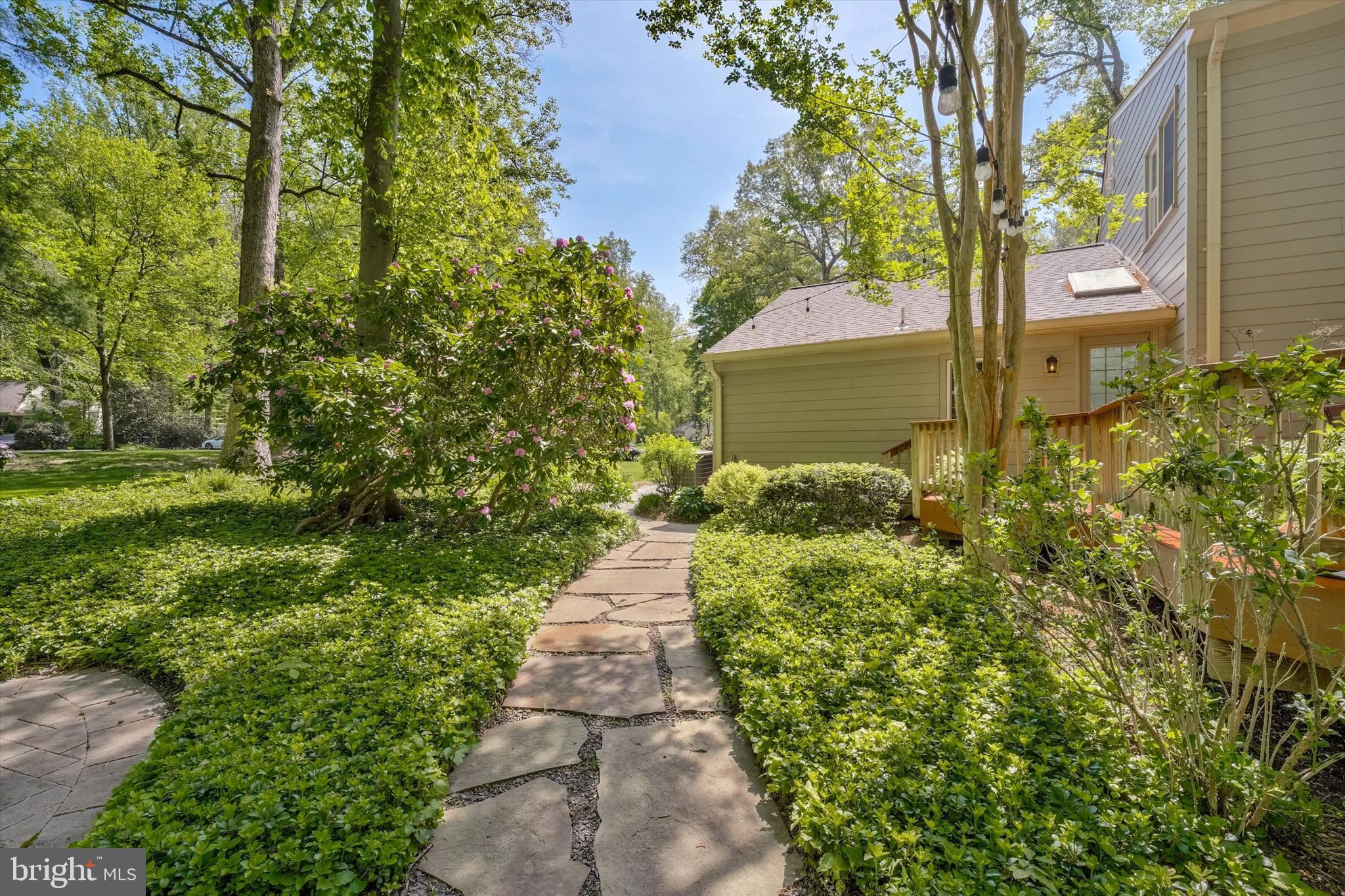 OAKBROOK - Residential