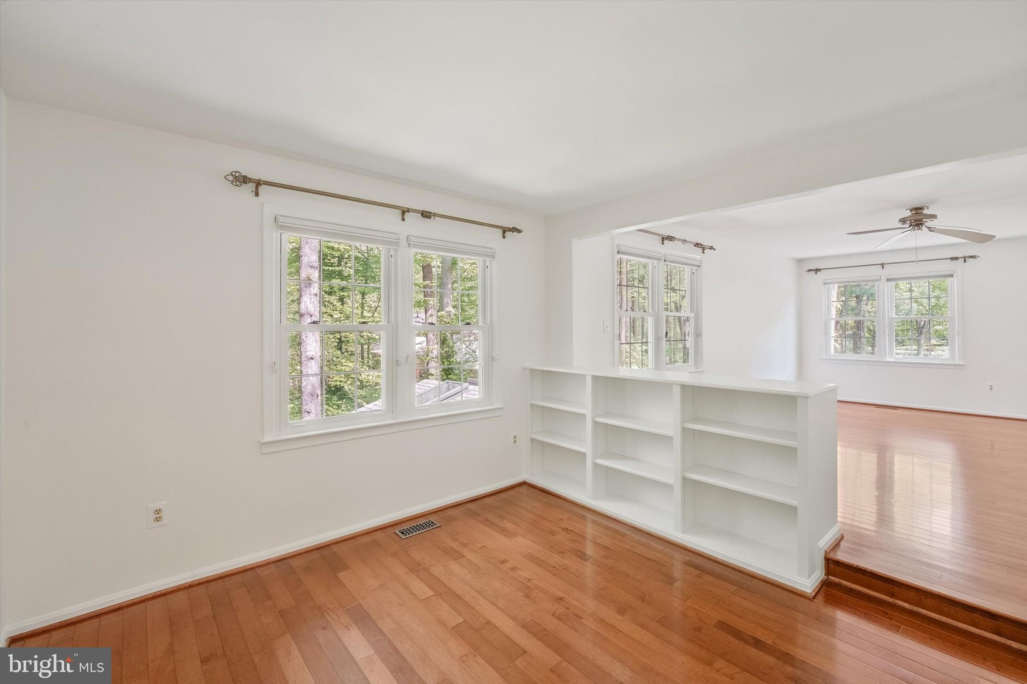 OAKBROOK - Residential