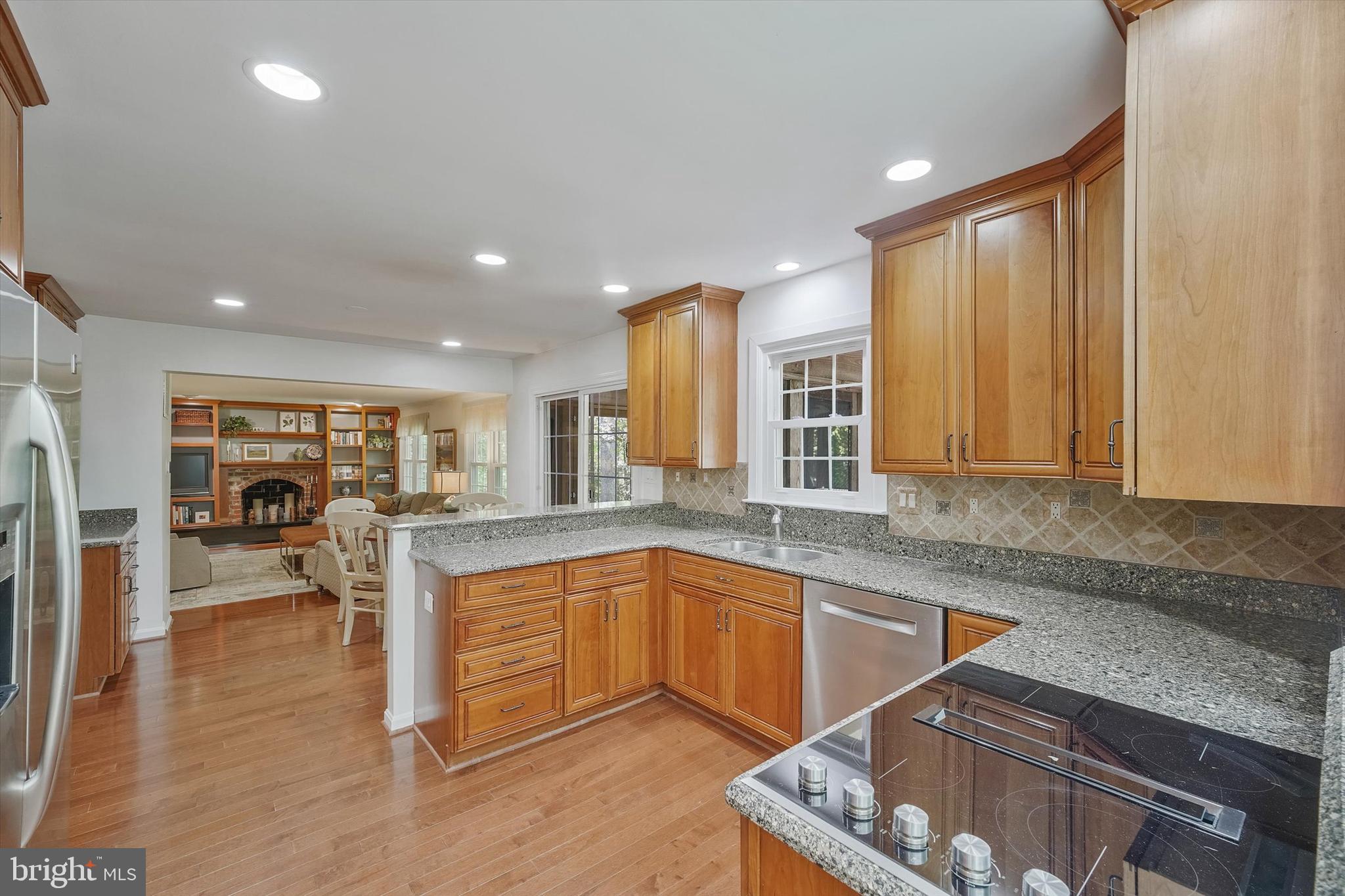 OAKBROOK - Residential