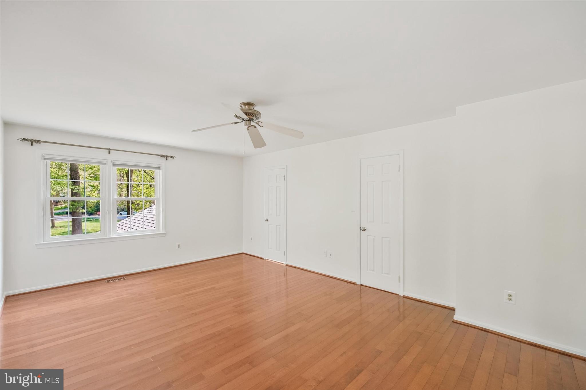 OAKBROOK - Residential