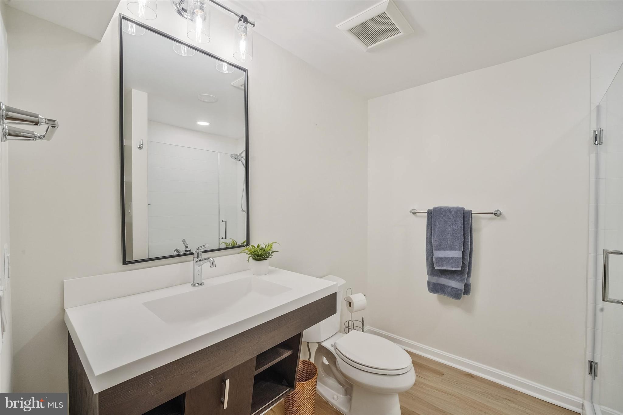 OAKBROOK - Residential