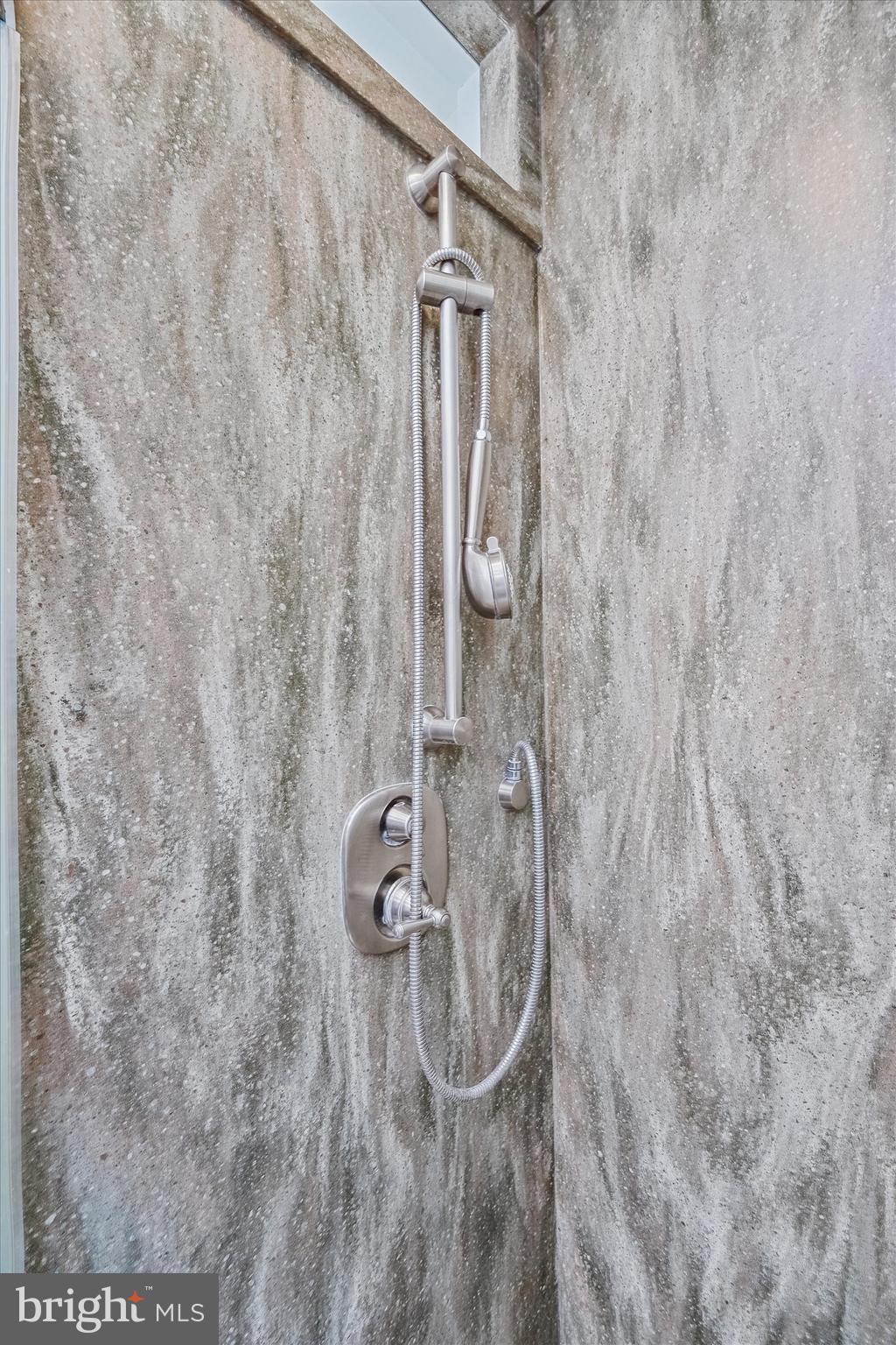 OAKBROOK - Residential