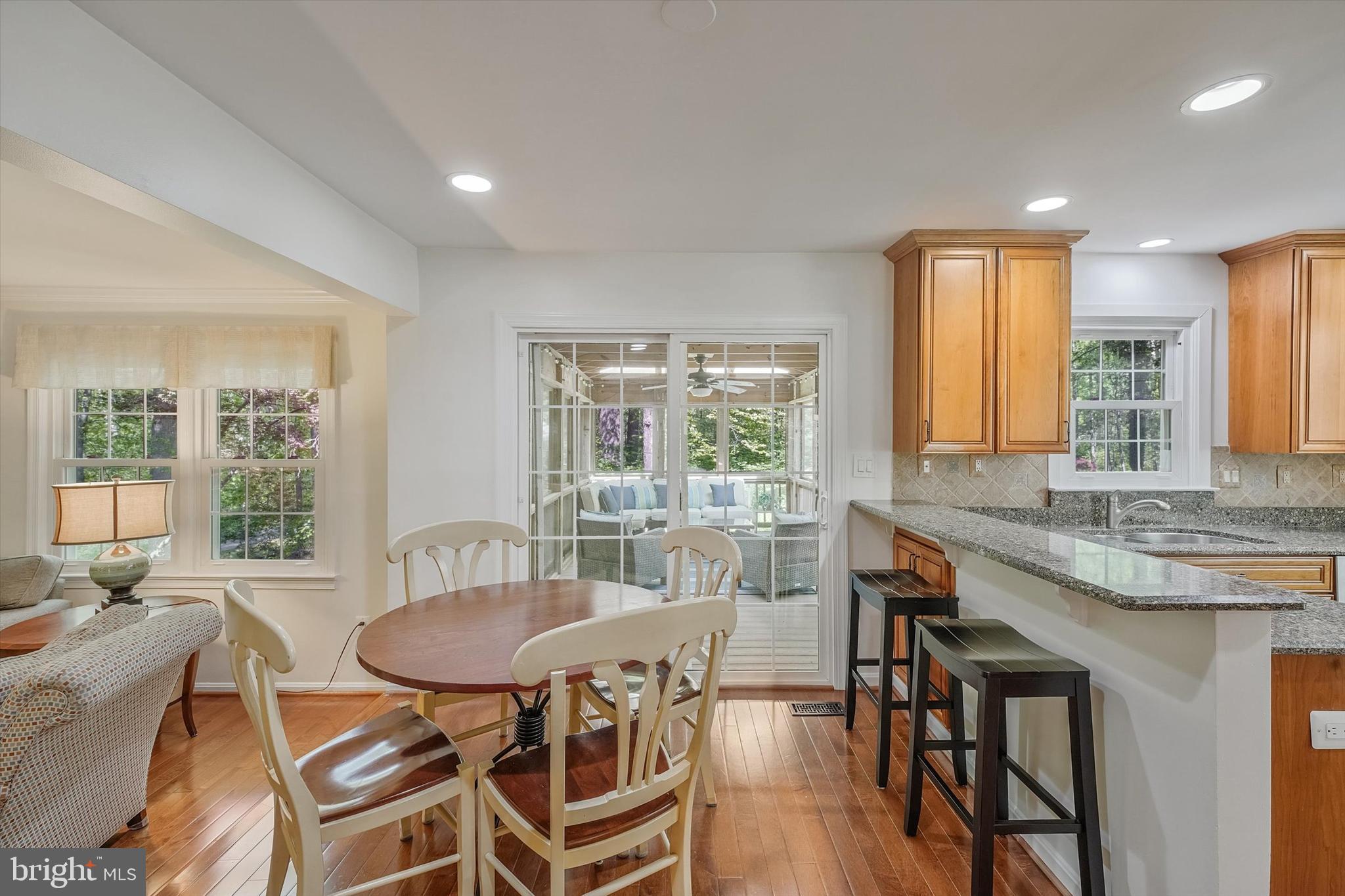 OAKBROOK - Residential