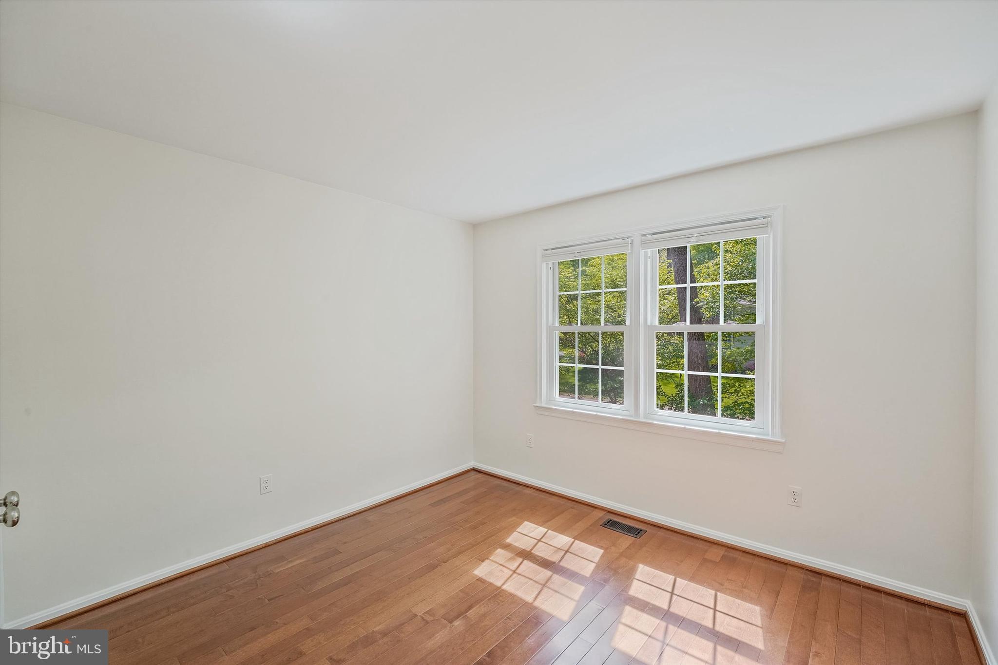 OAKBROOK - Residential