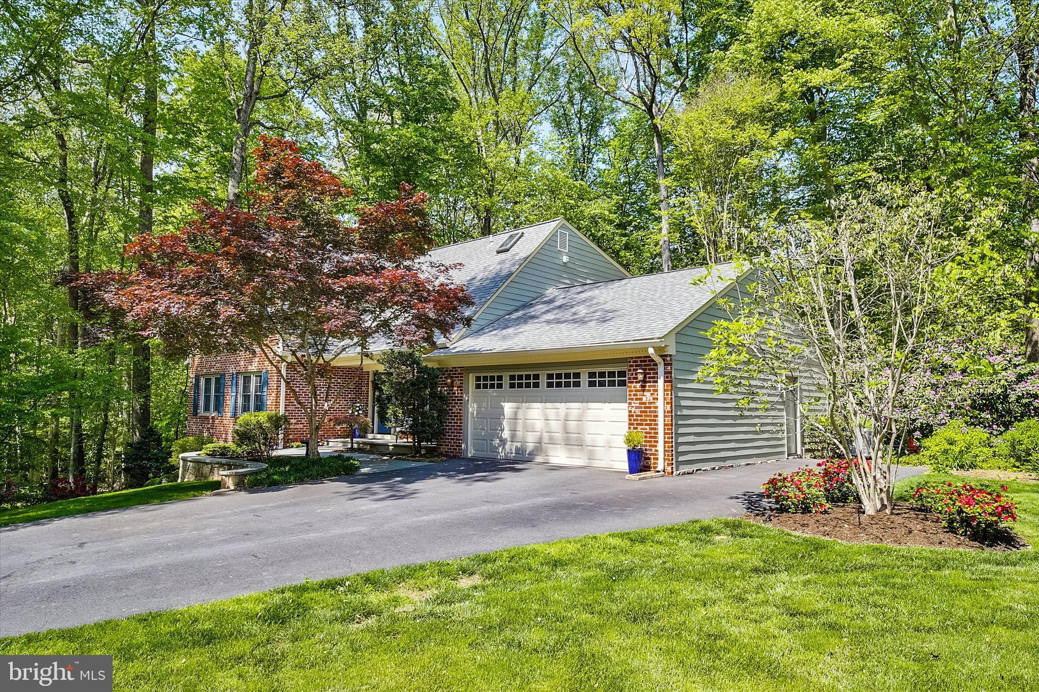 OAKBROOK - Residential