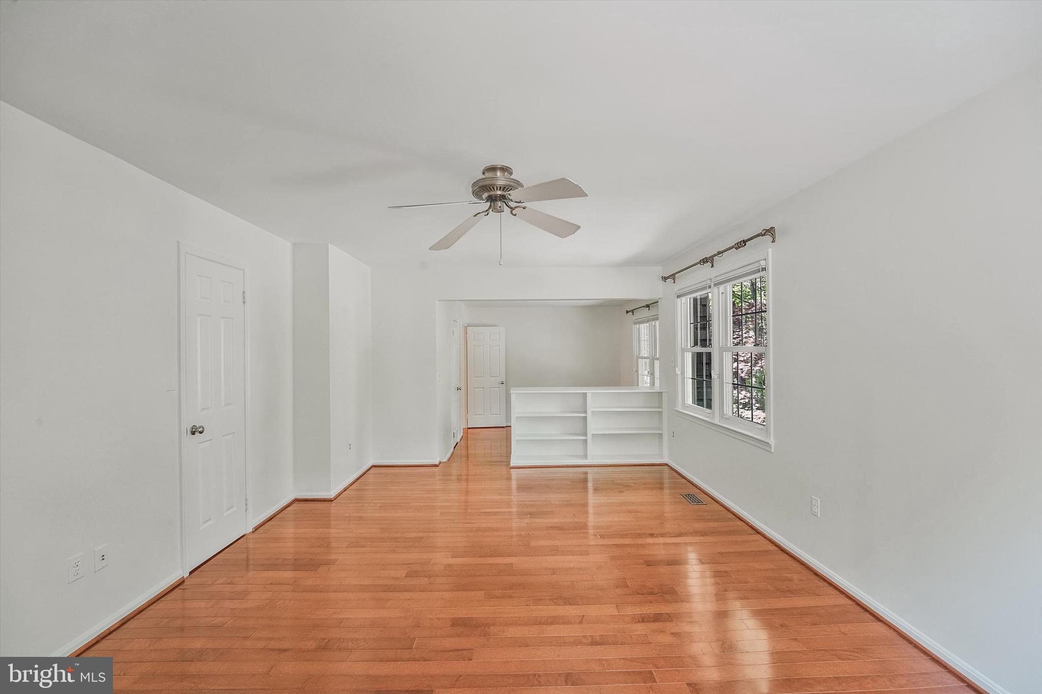 OAKBROOK - Residential